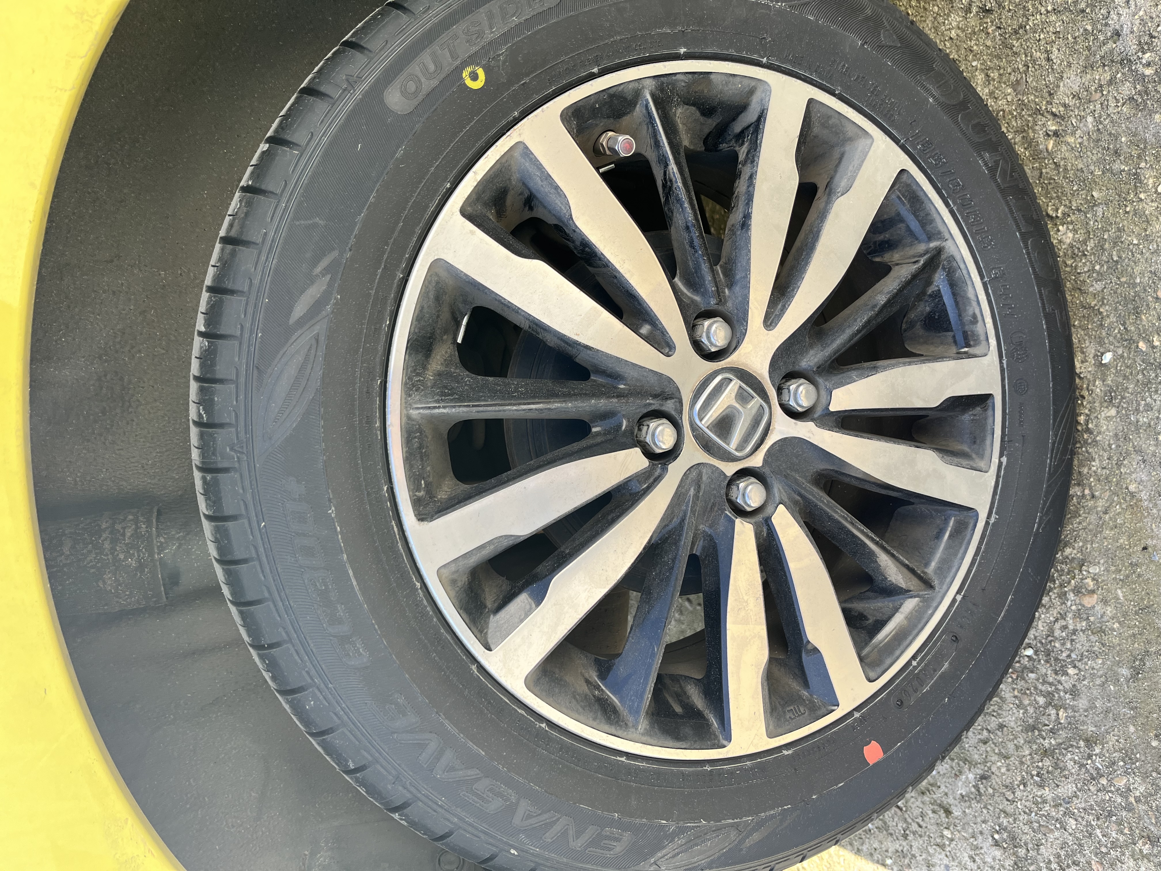 邓禄普（DUNLOP）汽车轮胎 185/60R15 84H ENASAVE EC300+ 适配飞度/威驰/捷达 实拍图