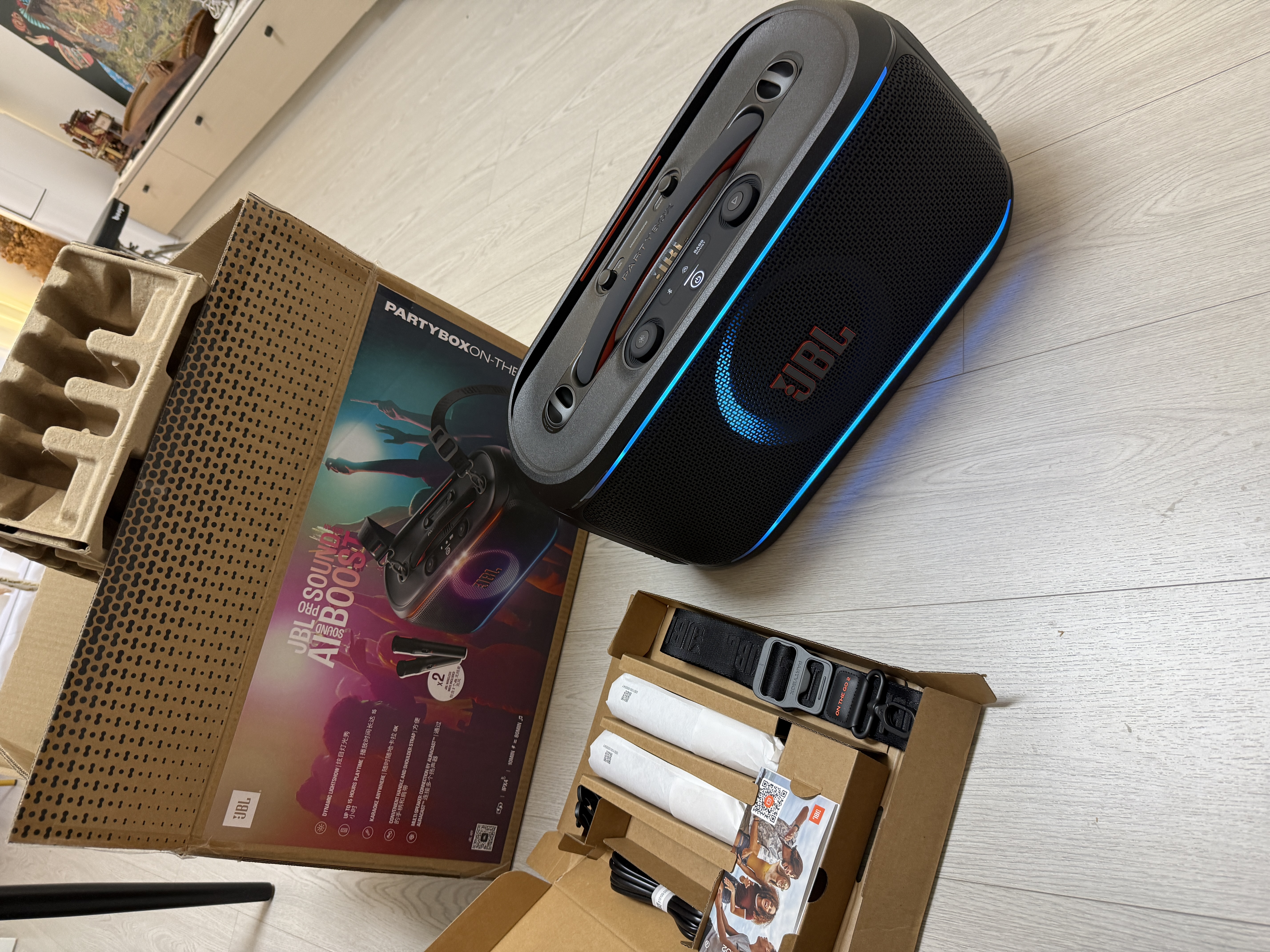 JBL音响 PARTYBOX ON THE GO2 KTV音响 蓝牙音箱 家庭k歌一体机卡拉OK户外音响无线互联长续航 实拍图