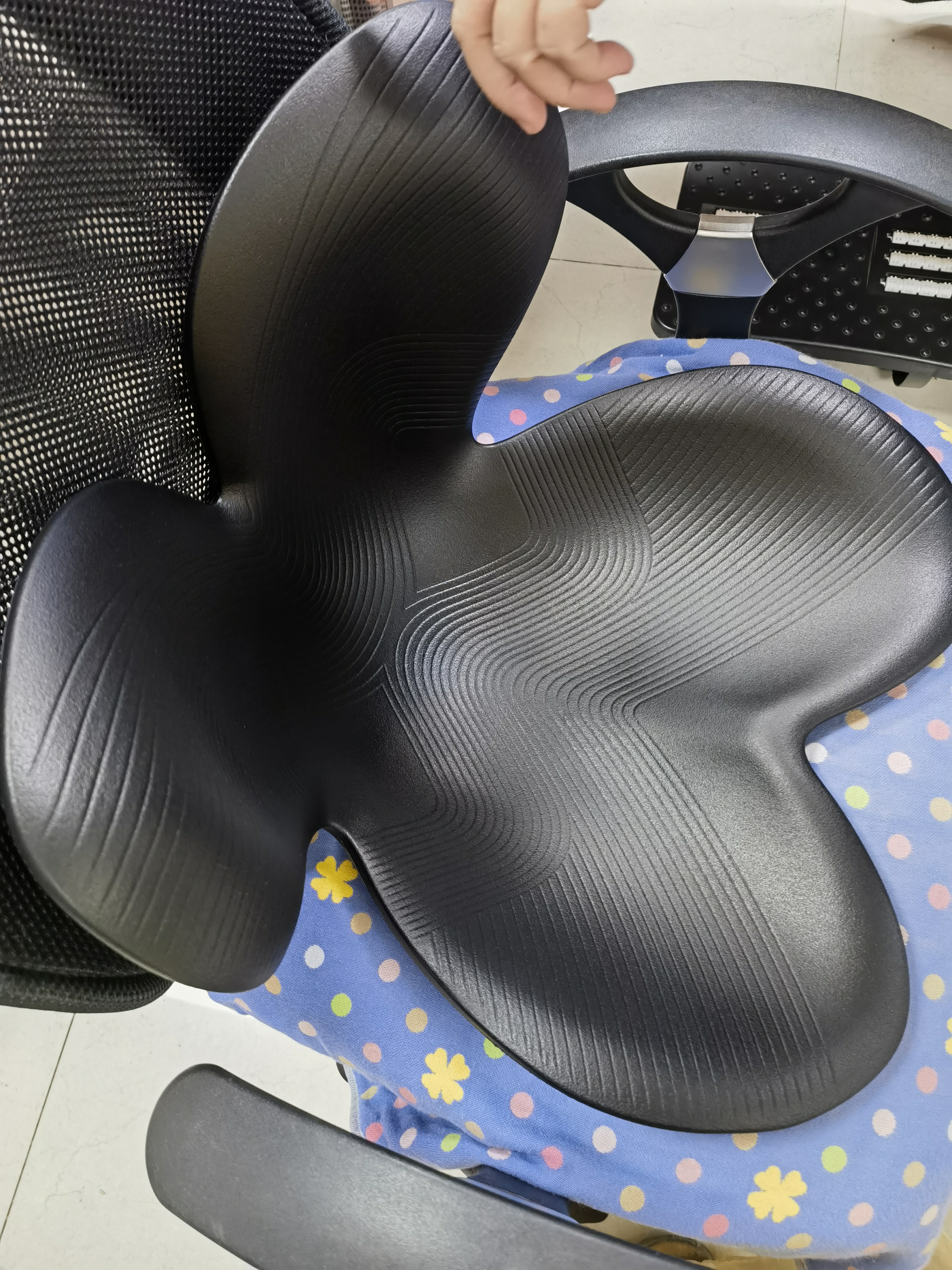 MTG花瓣坐垫 Style护腰坐垫美臀矫姿靠背人体工学防驼背久坐神器黑色 实拍图