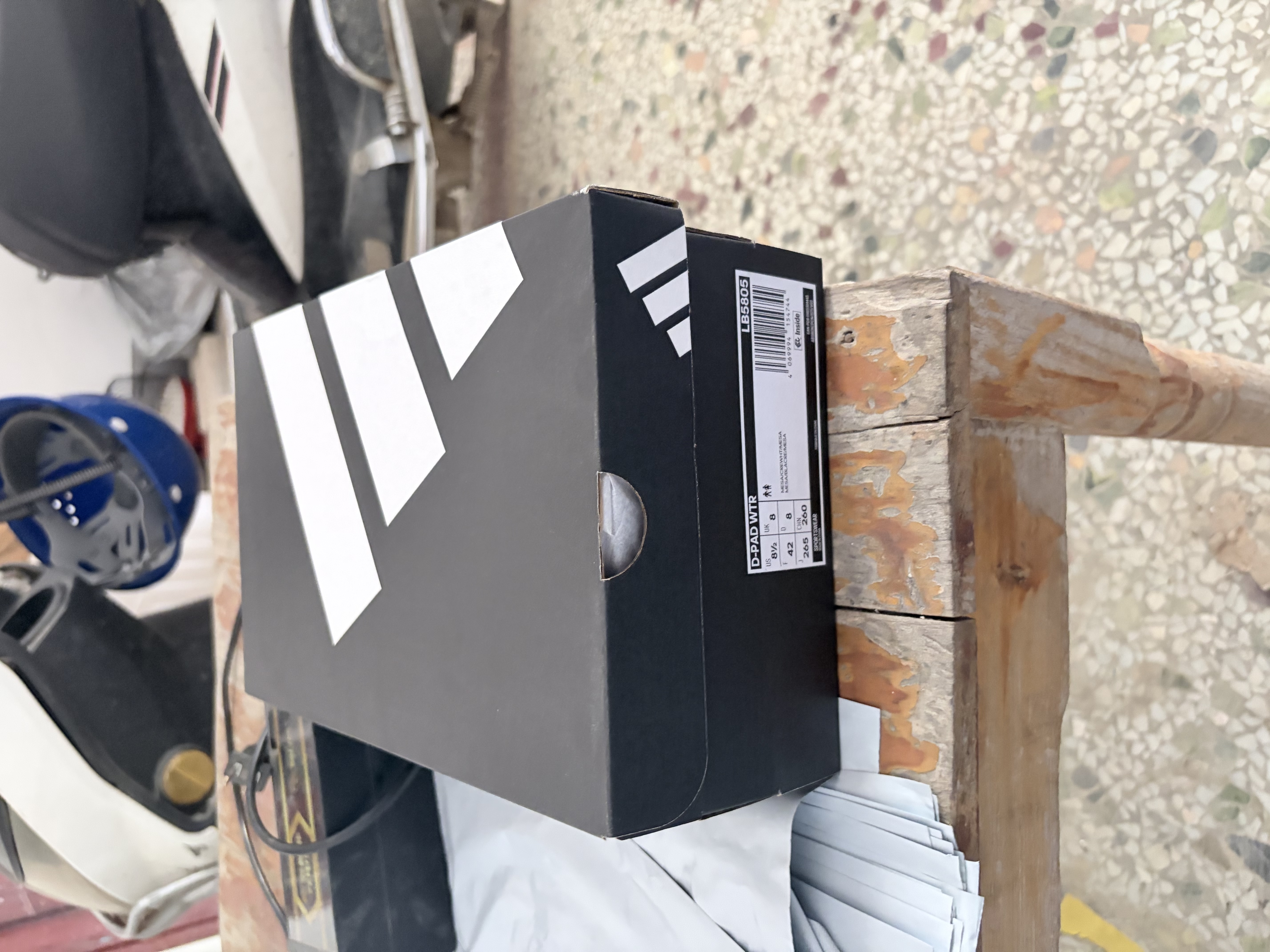 adidas ENTRAP少年感复古篮球风板鞋平底鞋男女阿迪达斯轻运动   亮白/浅灰/黑色/浅蓝(推荐女生选小半码)   36.5 实拍图