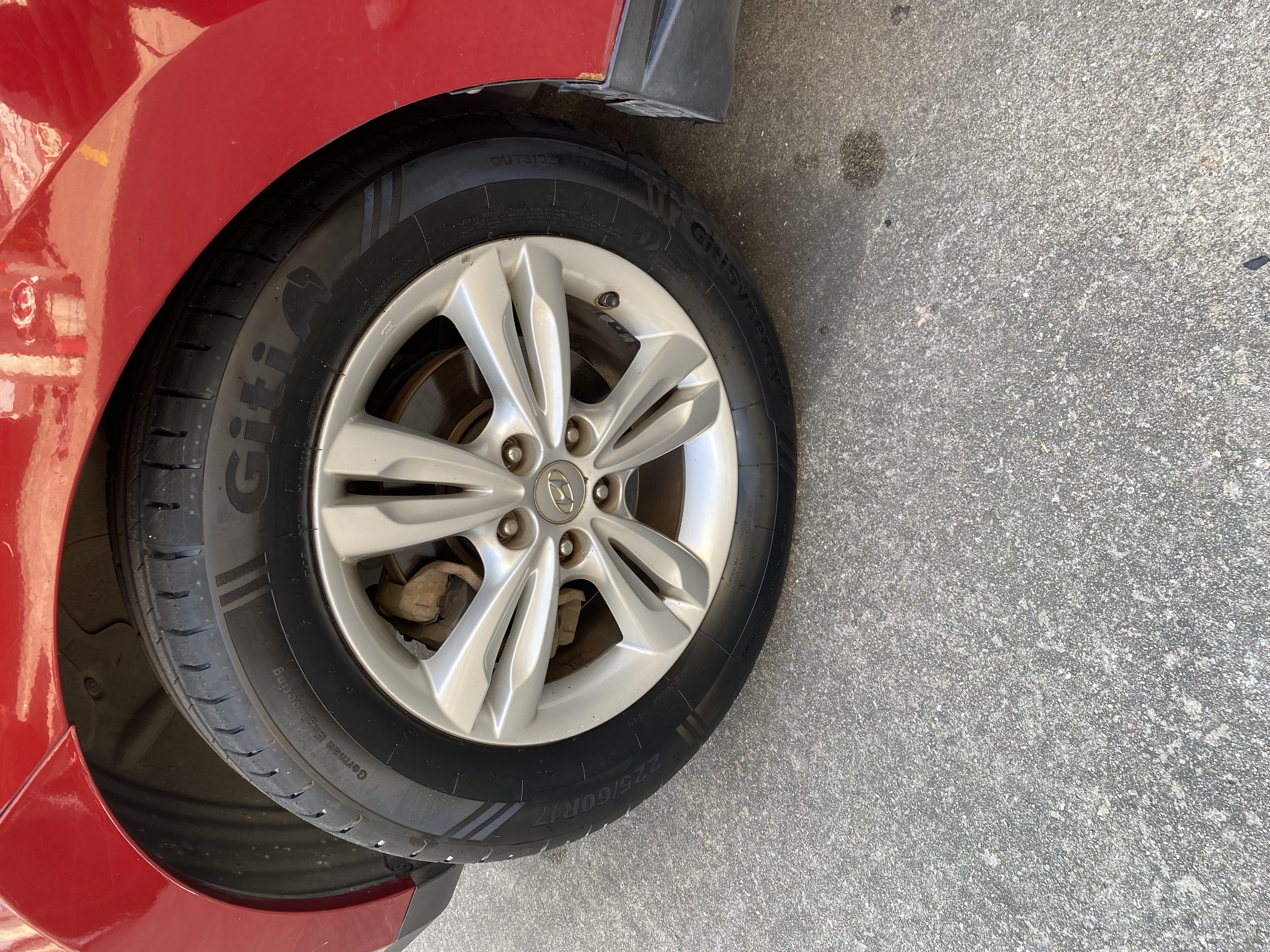 佳通轮胎（Giti）225/60R17 99V GitiSynergy H2 适配 别克GL8/长安SC55 实拍图