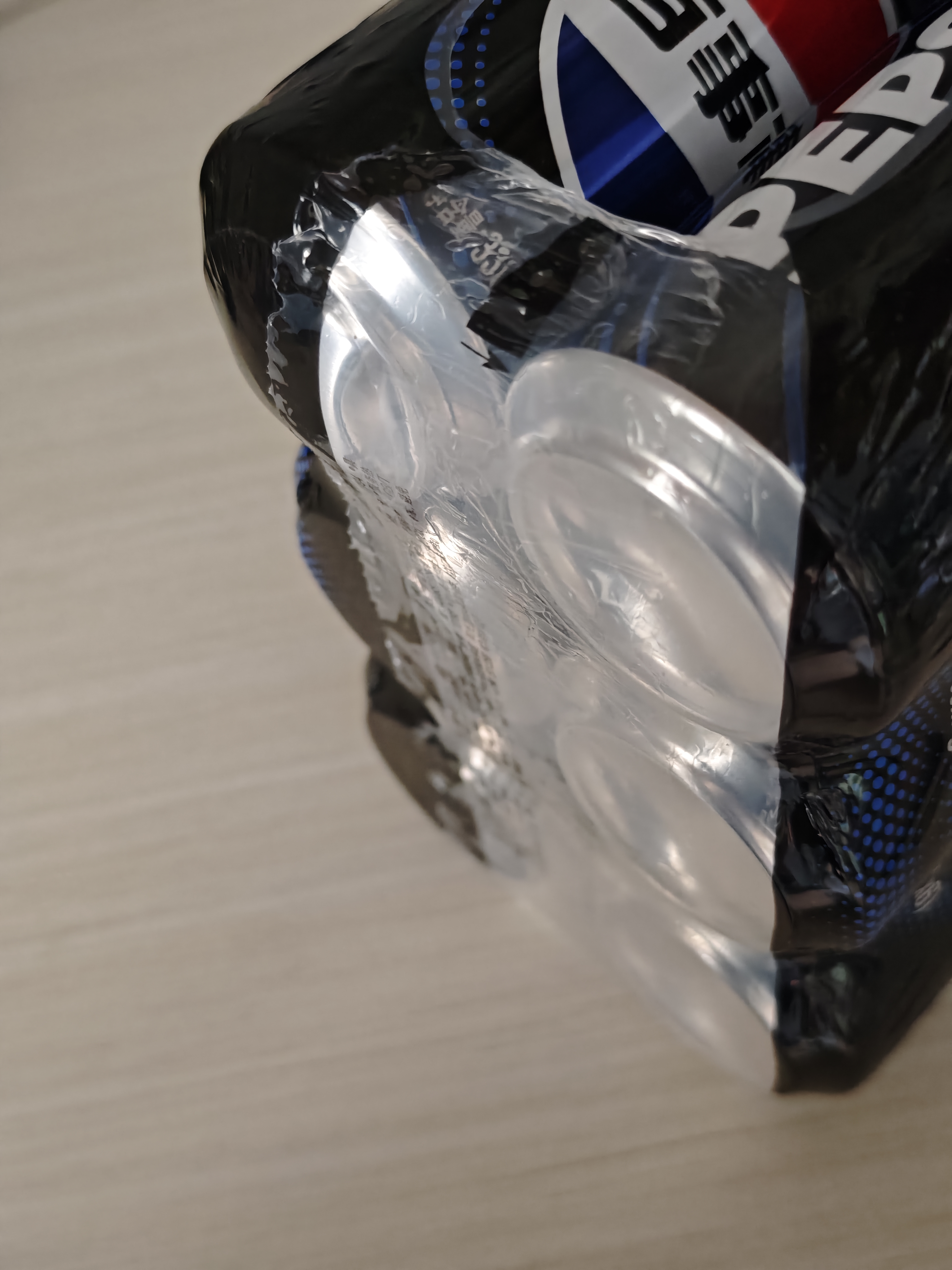 百事可乐Pepsi 无糖可乐 碳酸饮料汽水 330ml*6听 黑罐整箱装（包装随机） 实拍图