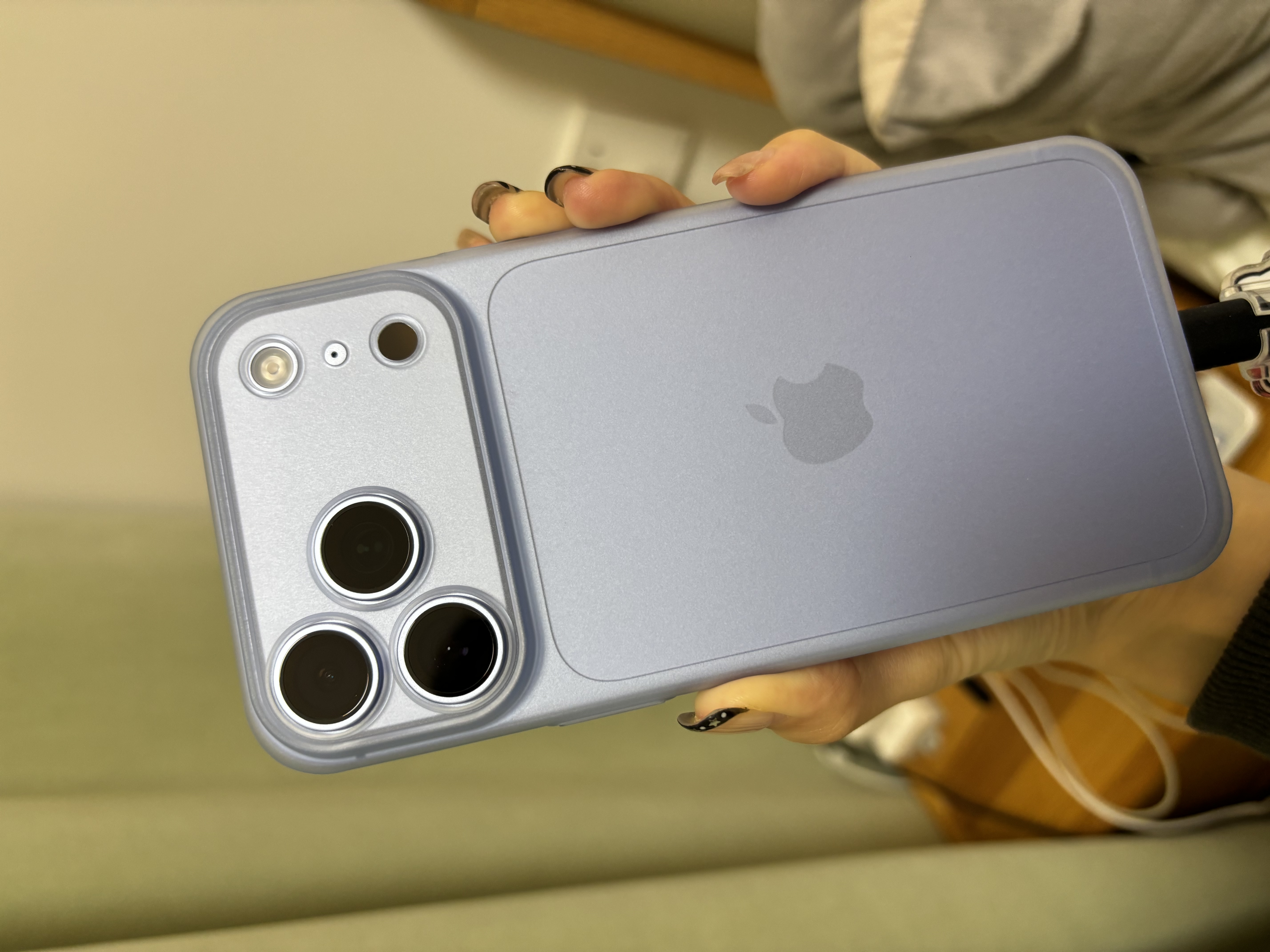 第一卫DIVI【相机按键全包】适用苹果18promax手机壳iphone18promax保护套镜头全包超薄防摔磨砂半透明防摔壳 实拍图