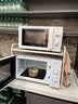 美的（Midea）快捷微波炉 家用小型 360°转盘加热 旋钮操控 易洁内胆2026新款升级（M1-L213B二代） 实拍图