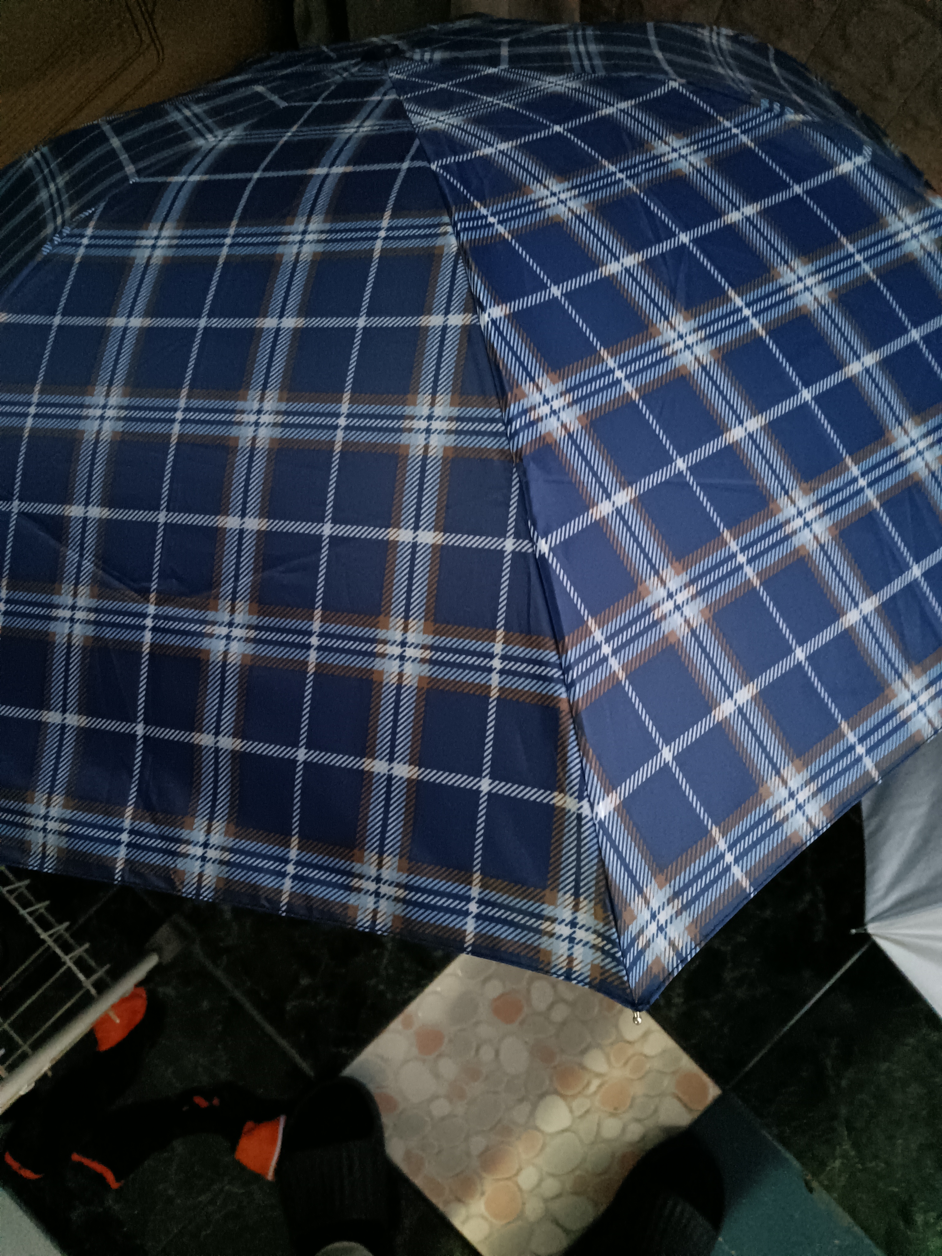 天堂伞 防风雨伞三折 便携折叠拒水晴雨两用伞商务伞男女格子兰藏青 实拍图