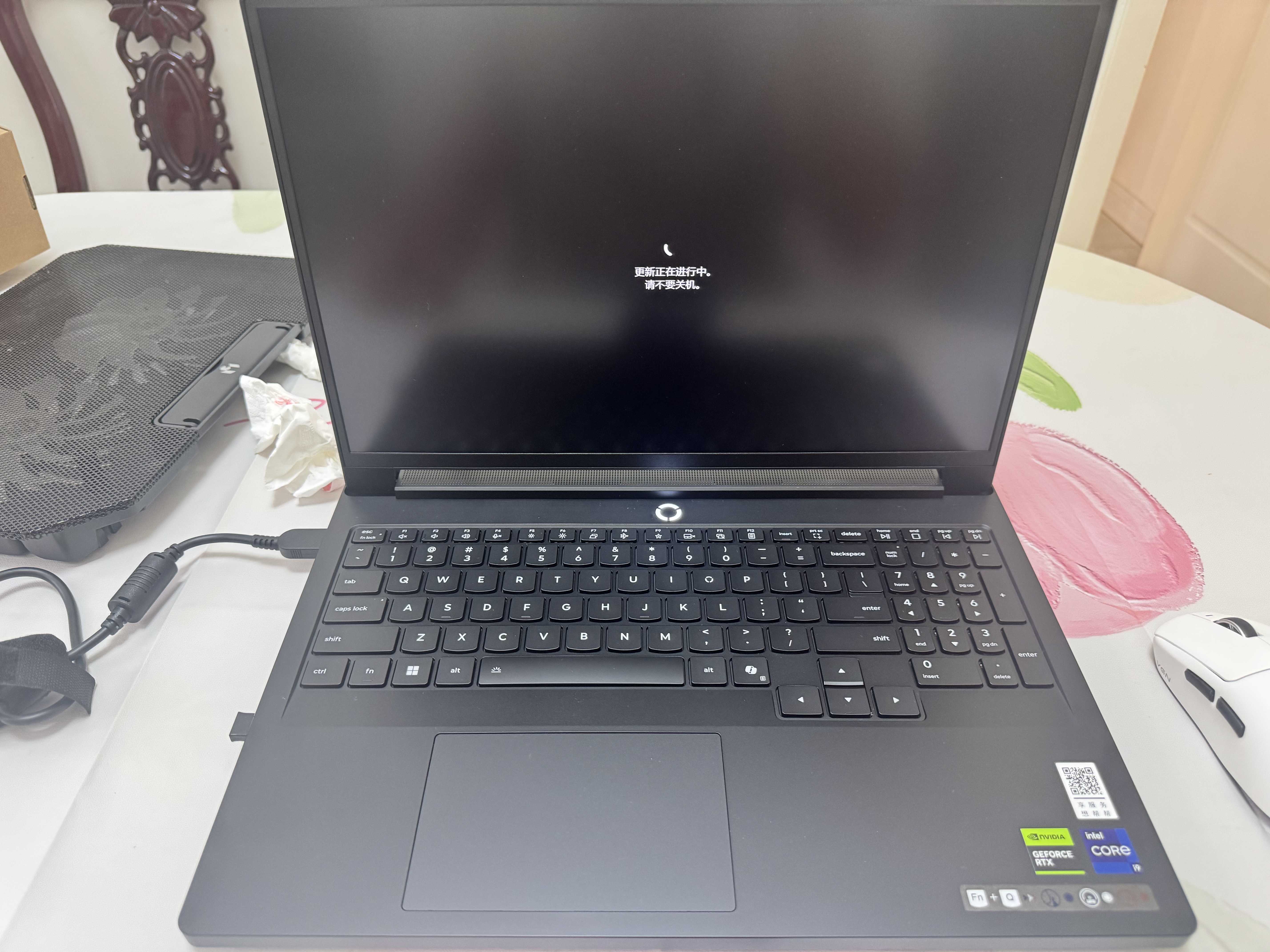 联想拯救者Y9000P 2026 电竞游戏本笔记本电脑(i9 14900HX 16G 1T RTX5070 2.5K 240Hz 黑）国家补贴 实拍图
