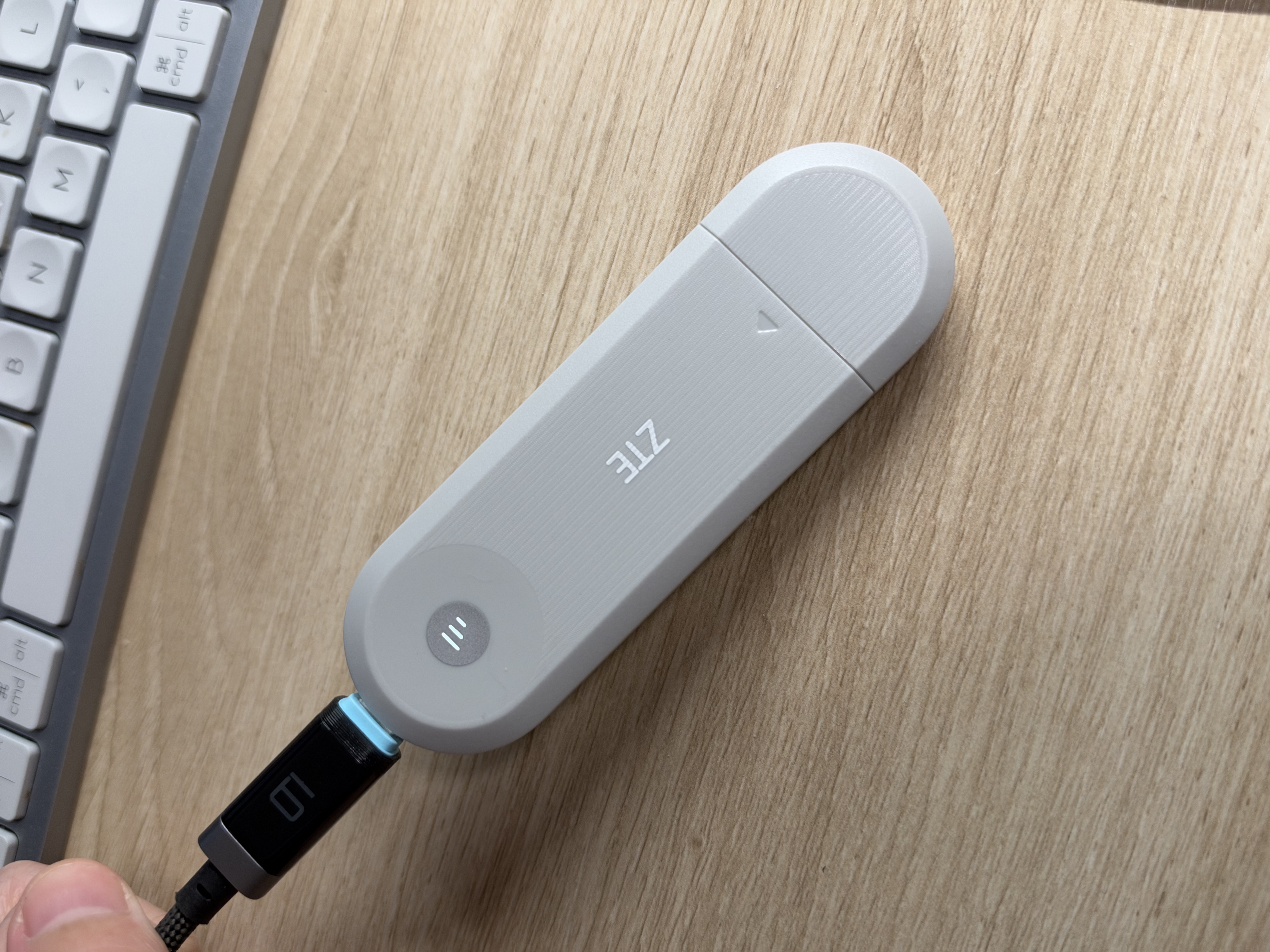 中兴（ZTE）F40 5G RedCap随身wifi6可插卡轻量化5G移动wifi无线网便携路由器热点笔记本电脑上网流量2026款 实拍图