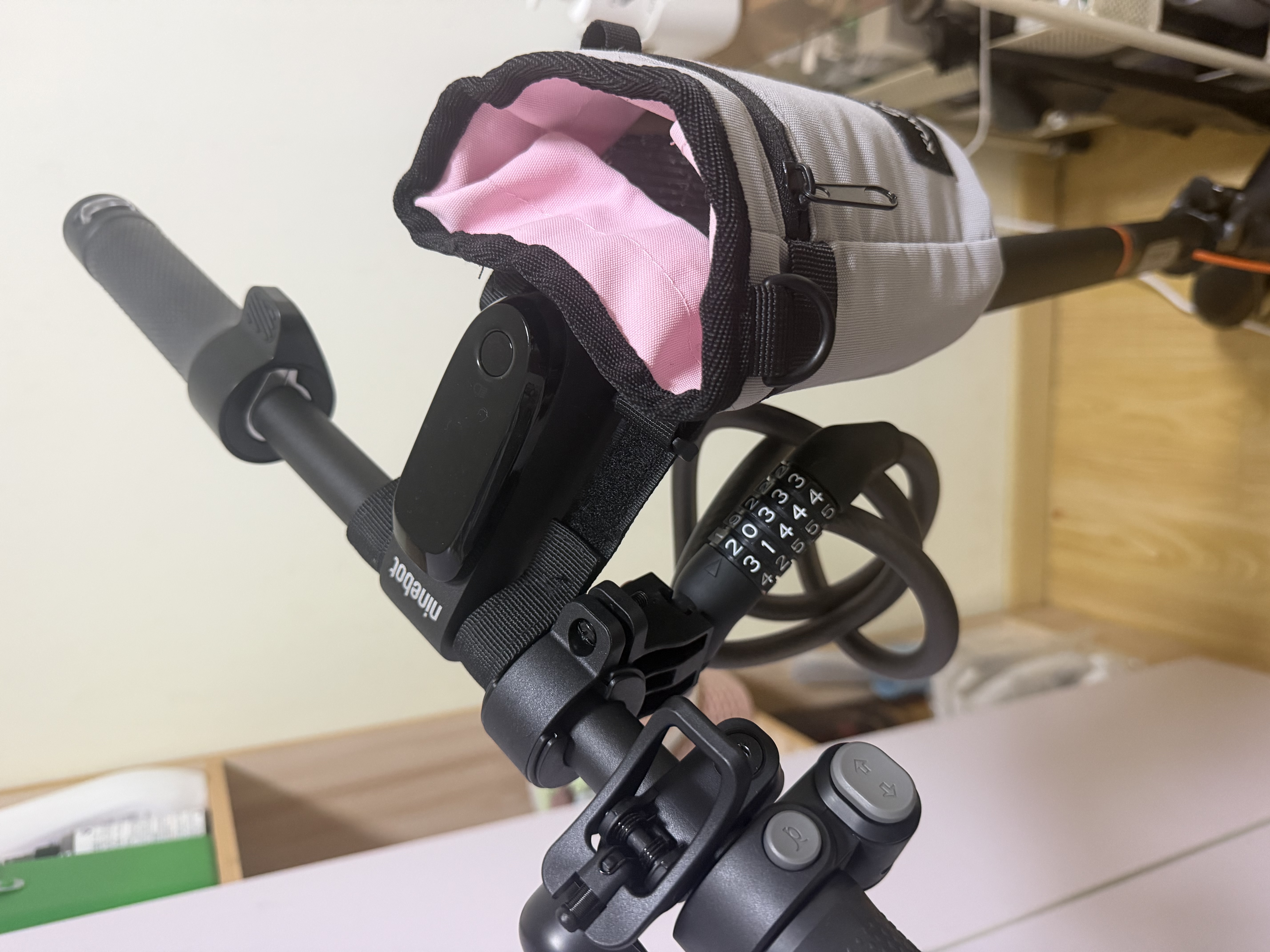 九号电动滑板车F2Pro 成人学生长续航智能可折叠电动车自修复果冻胎前减震防滑体感车 实拍图
