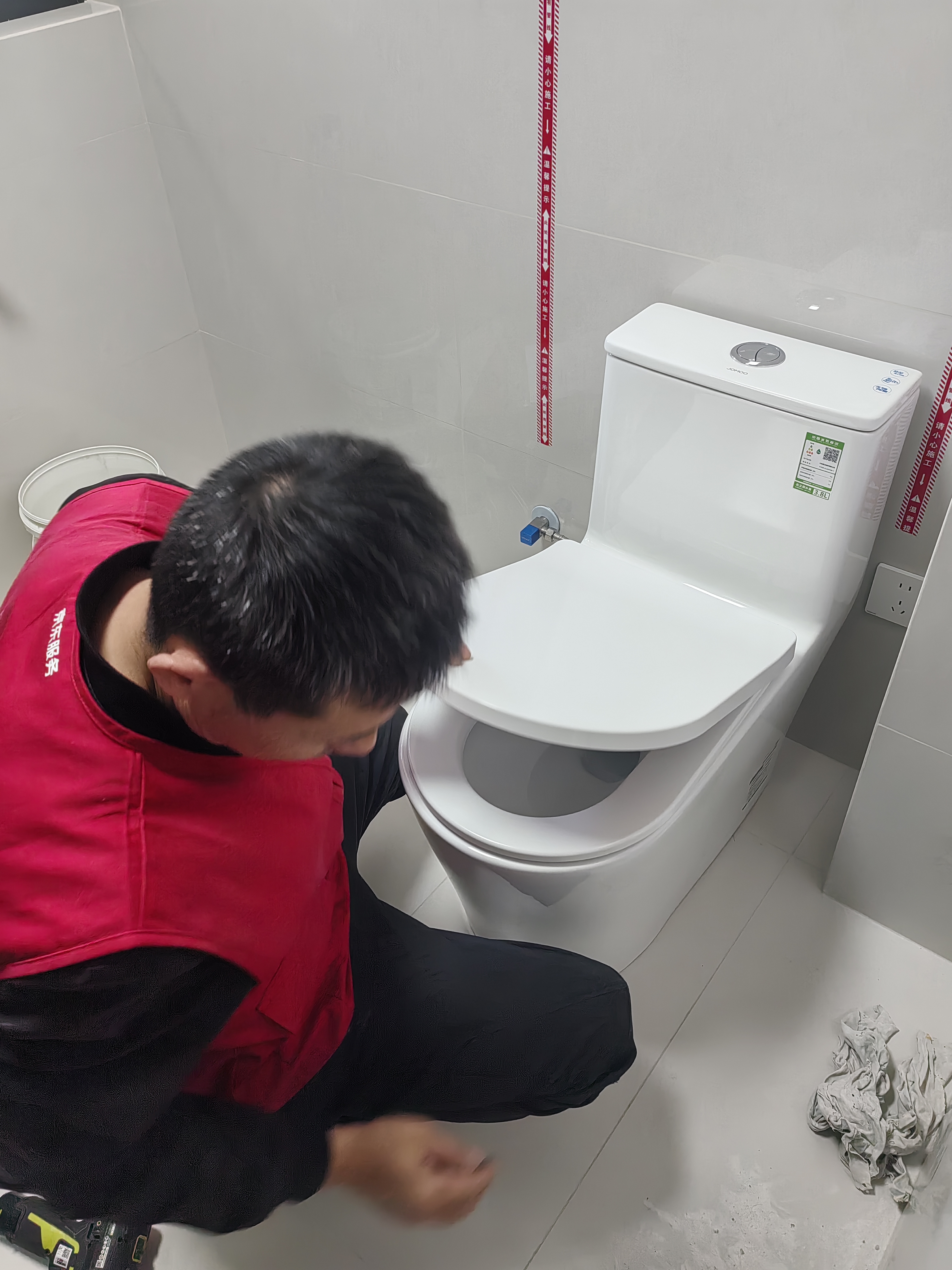 九牧（JOMOO）11322-2-2/31KB-1九级暴风大冲力无棱内壁马桶虹吸坐便器305坑距 实拍图