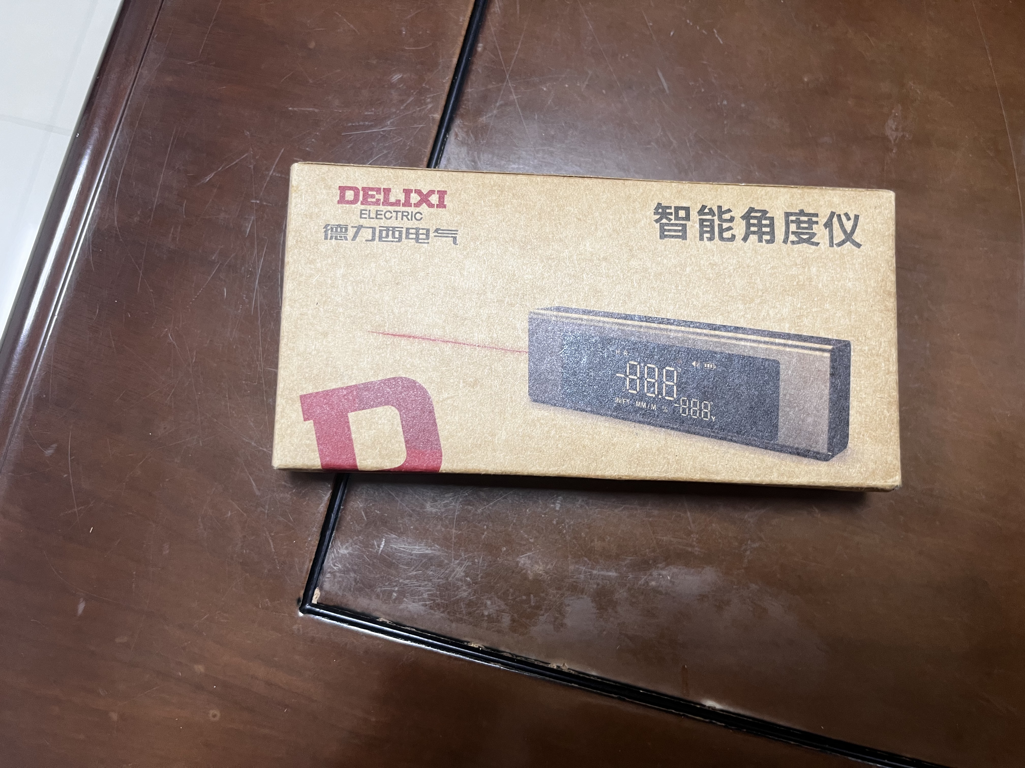 德力西电气（DELIXI ELECTRIC）激光数显倾角仪高精度角度测量仪磁吸金属水平仪家用角度尺 实拍图