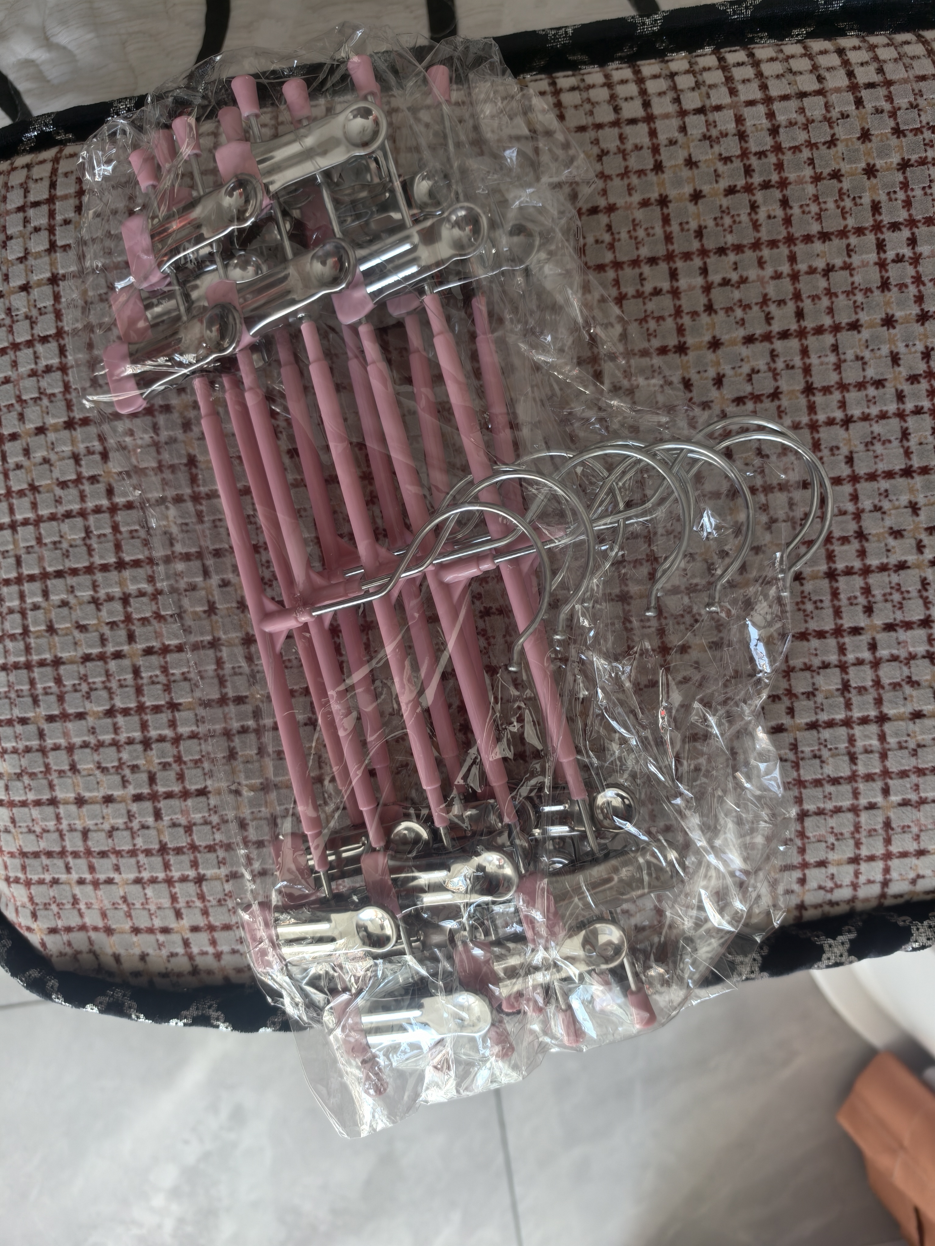 宜思家（YISIJIA）裤架夹子家用无痕挂裤子衣架专用神器防滑jk裙夹不锈钢内衣短裤夹 【加粗防滑+无痕裤夹】芝士杏 10个装 实拍图