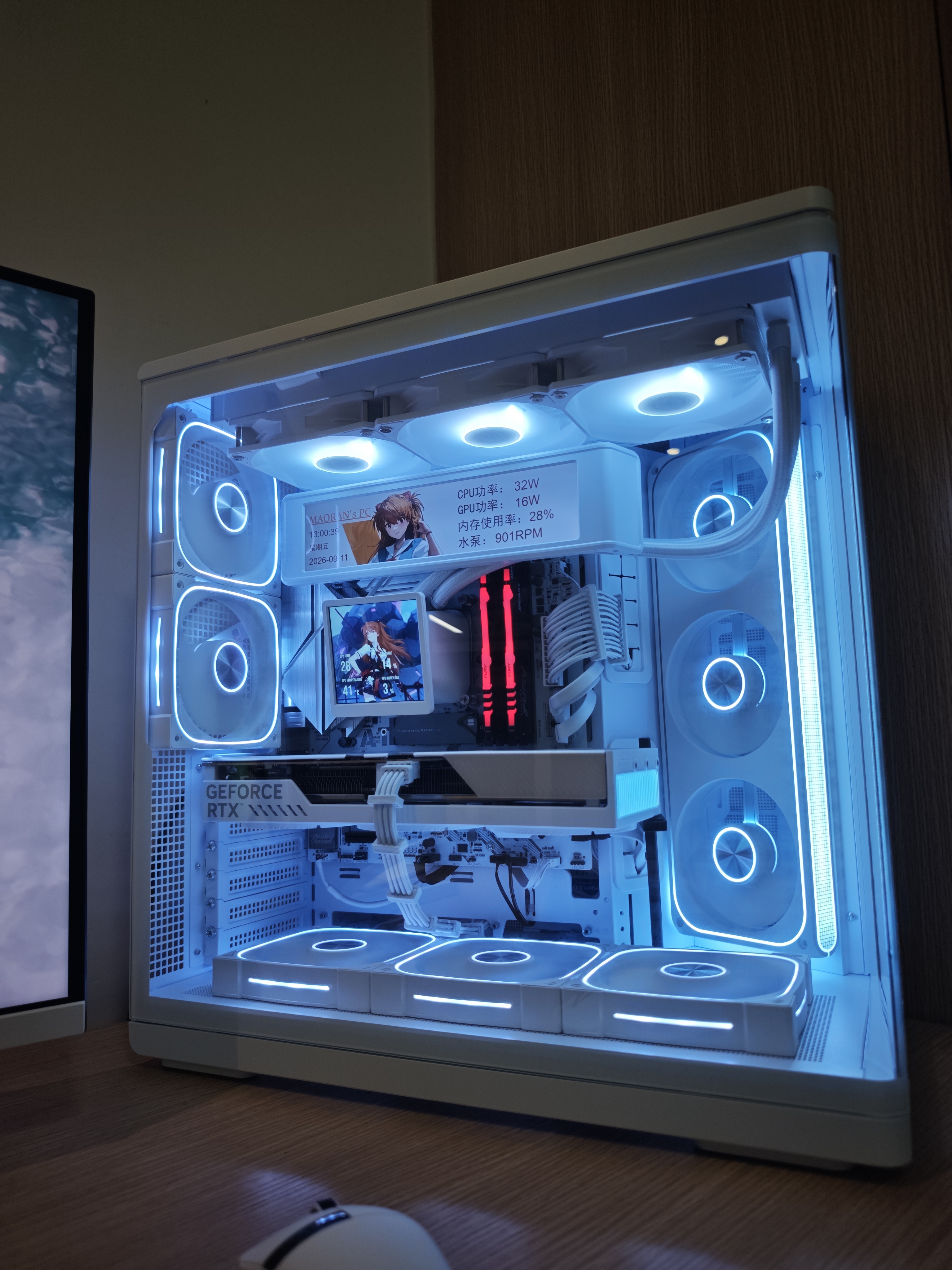 华硕（ASUS）TX GeForce RTX5060 O8G 天选系列电竞游戏显卡 实拍图