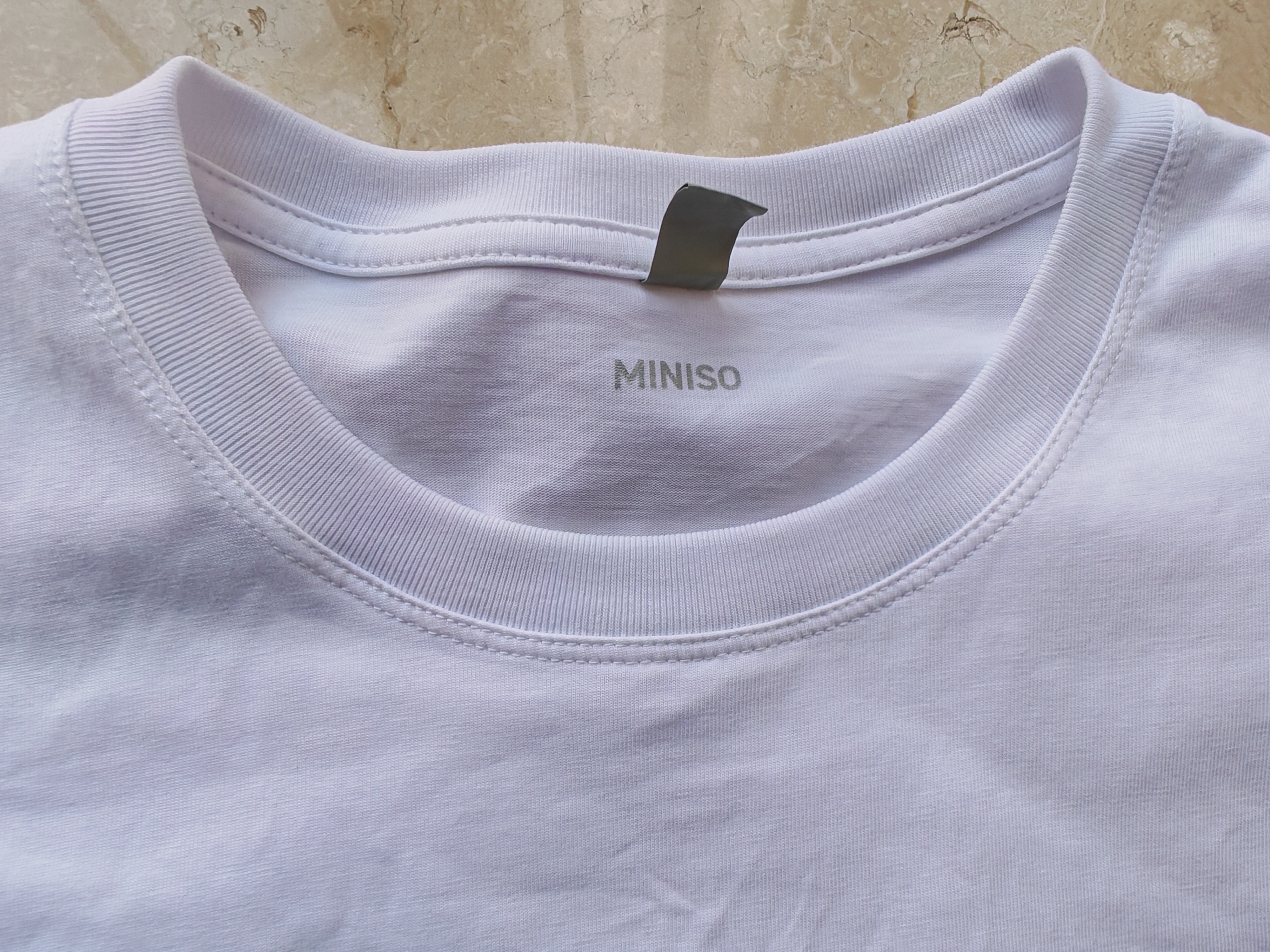 名创优品（MINISO）2026夏季纯棉短袖T恤男特级潮流百搭休闲打底上衣男大码简约体恤 【100%全棉 舒适亲肤】白色(纯色) L 175 (名创优品 品控严格) 实拍图
