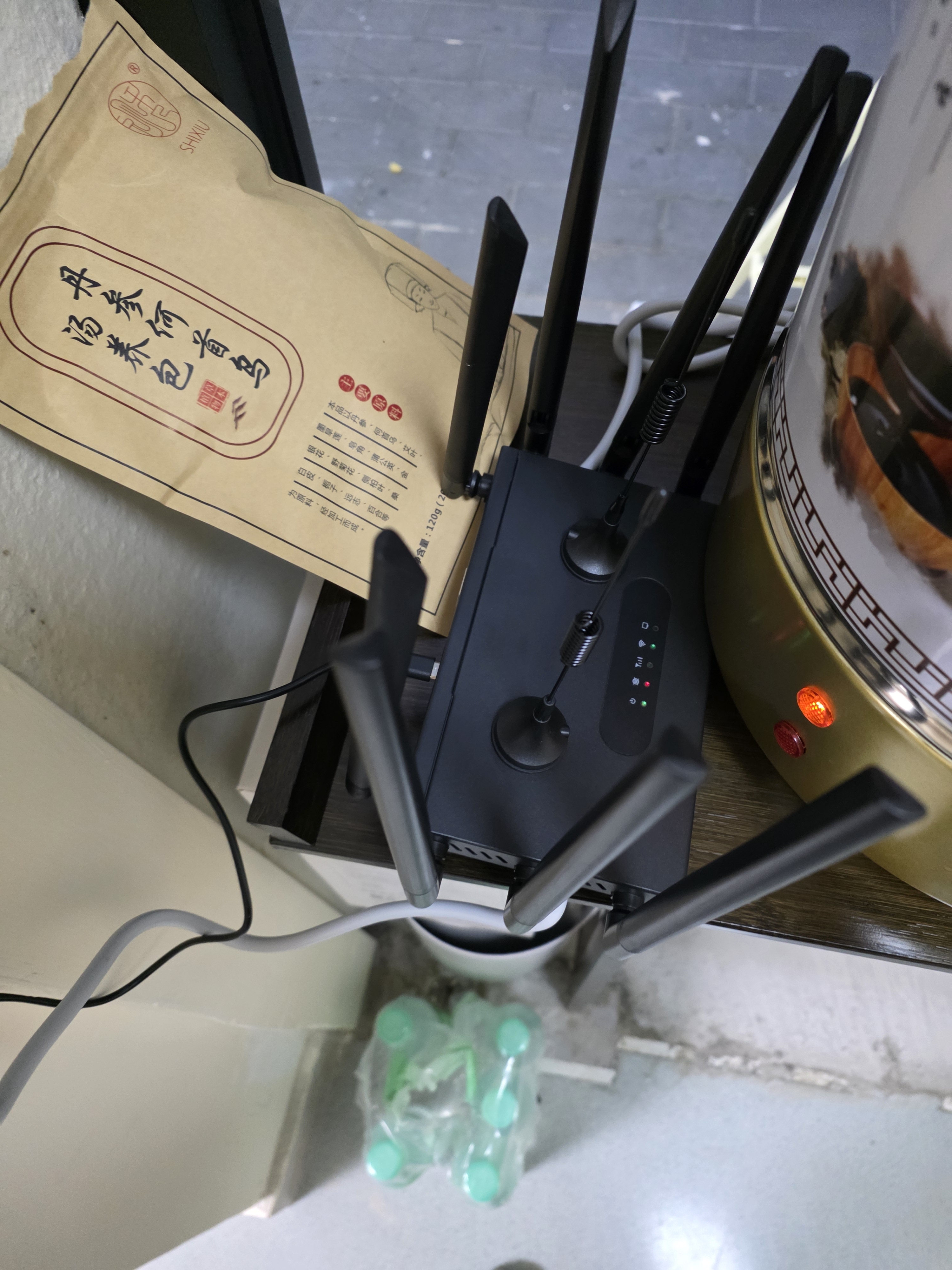 卡讯诺无线wifi路由器2026款三网通wifi便携式宽带光纤网速千兆网无限速流量5g4g不拉网线免拉网线 【工业版】36核+10天线wifi6 实拍图