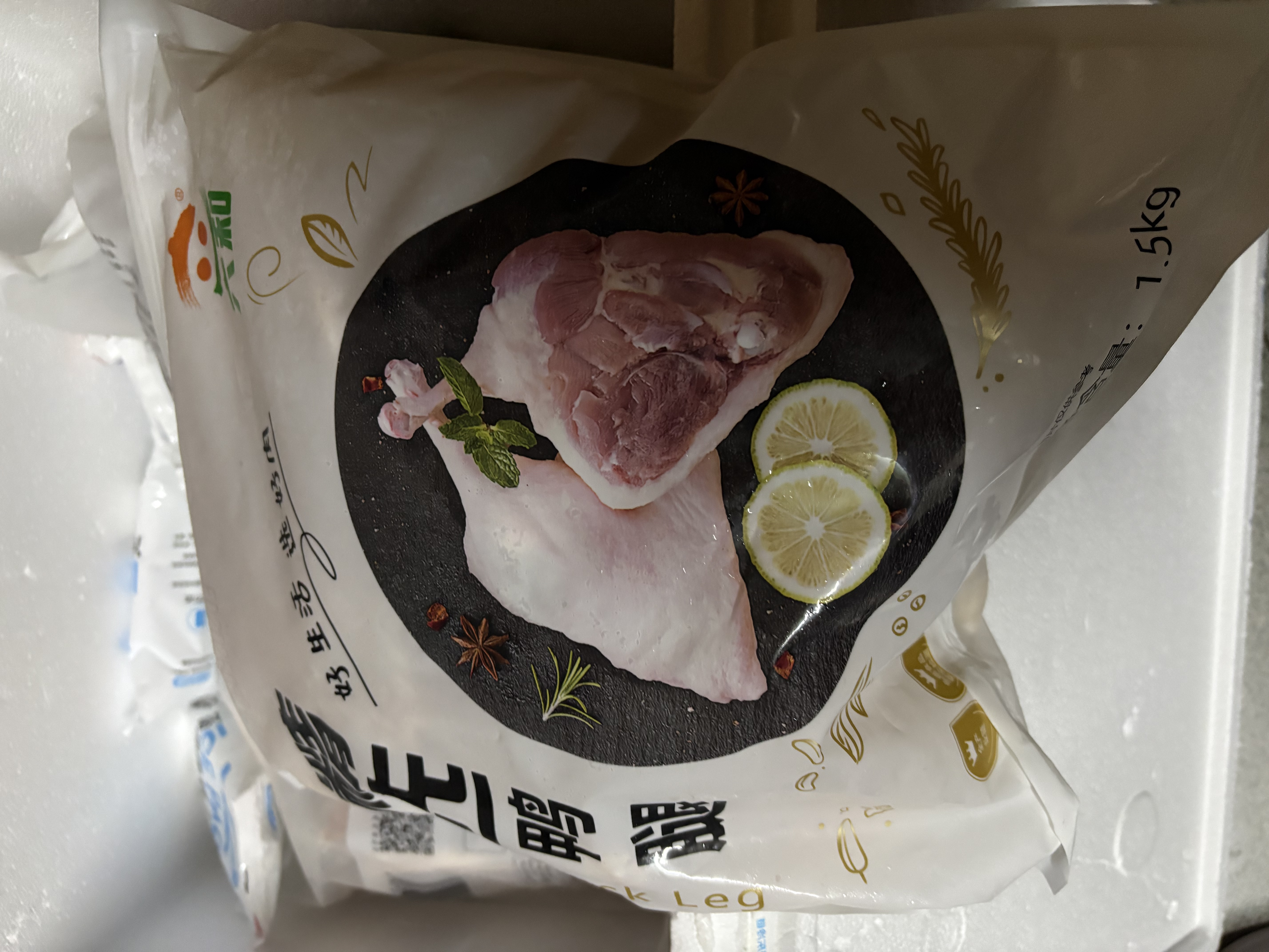 六和鸭腿 3斤 樱桃谷鸭冷冻酱卤烤鸭腿食材 实拍图