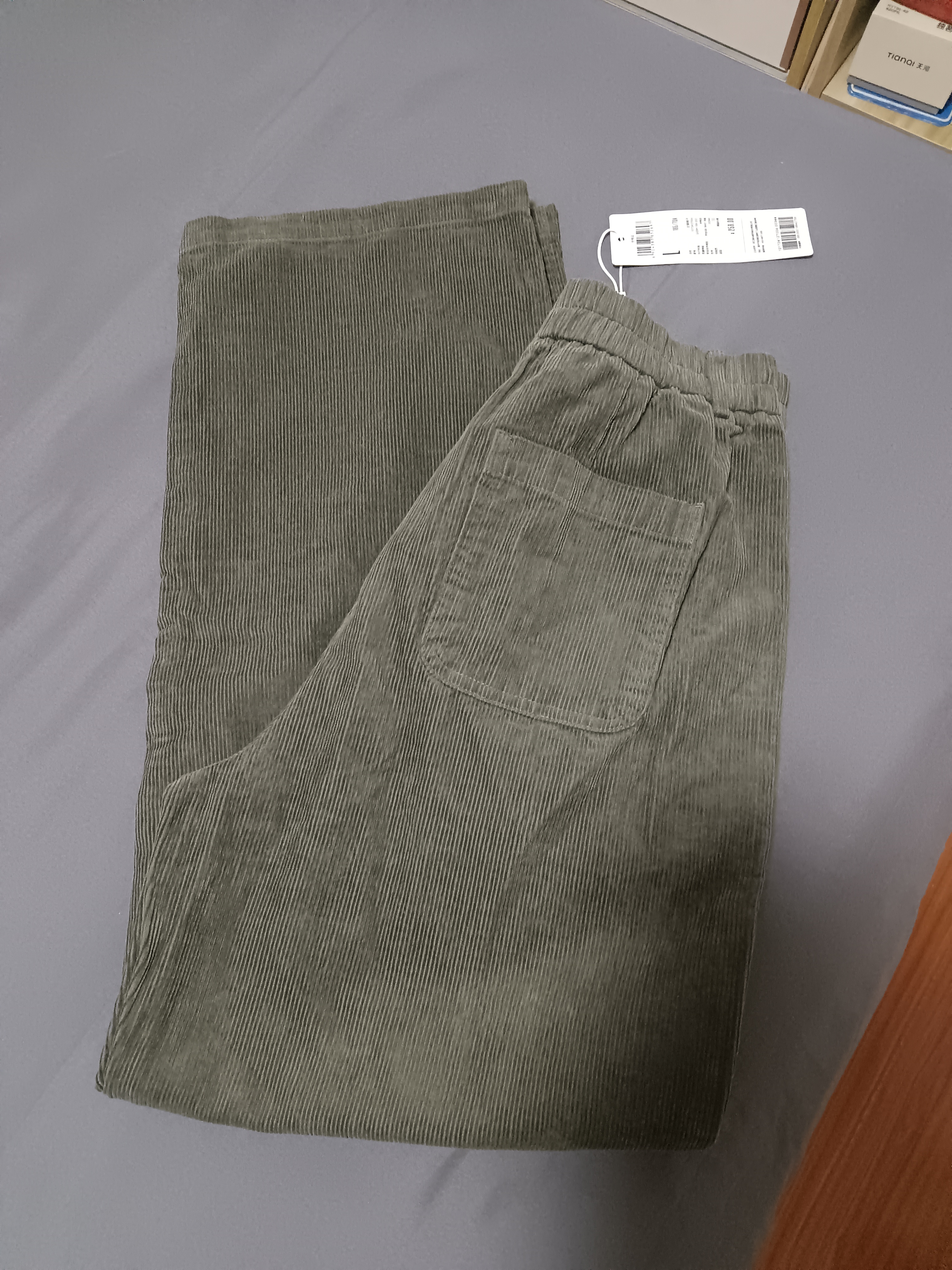 森马（Semir）休闲裤女冬纯棉灯芯绒半松紧腰打褶宽松阔腿裤工装裤101724127004 实拍图