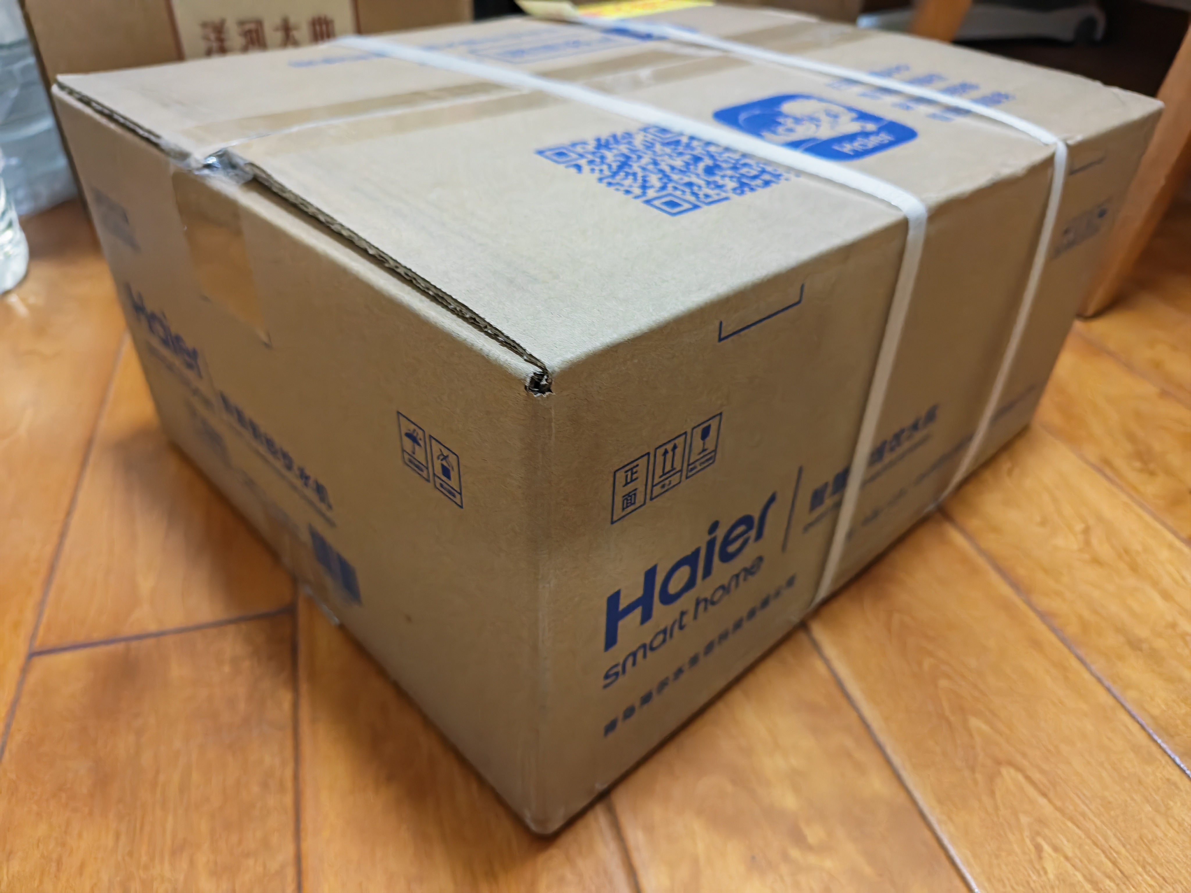 海尔（Haier）无水箱管线机【仅可直连桶装水】壁挂饮水机家用直饮机0硅胶0存水即热净饮一体机HGRZ2577-U1 实拍图