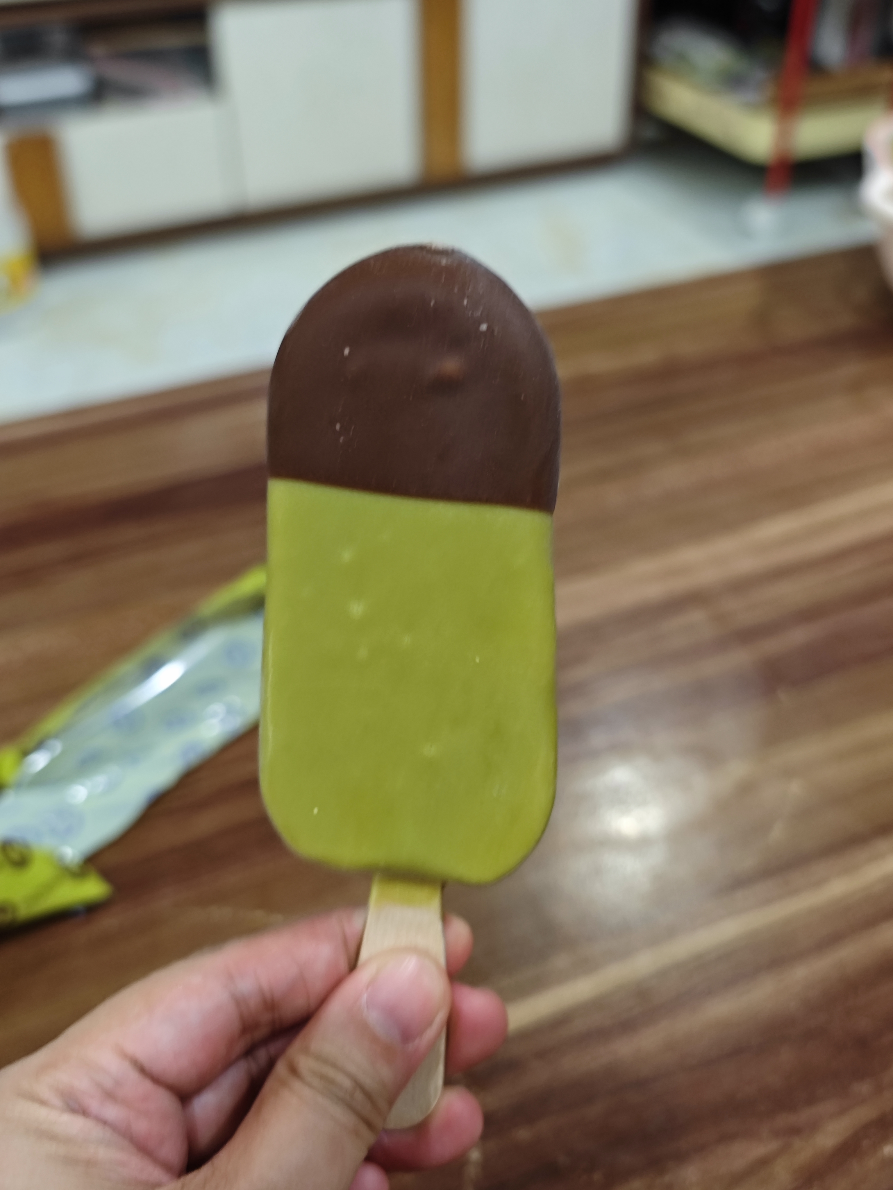 梦龙【王嘉尔推荐】梦龙浓郁开心果味冰淇淋 雪糕 冰激凌 65g*4支 实拍图