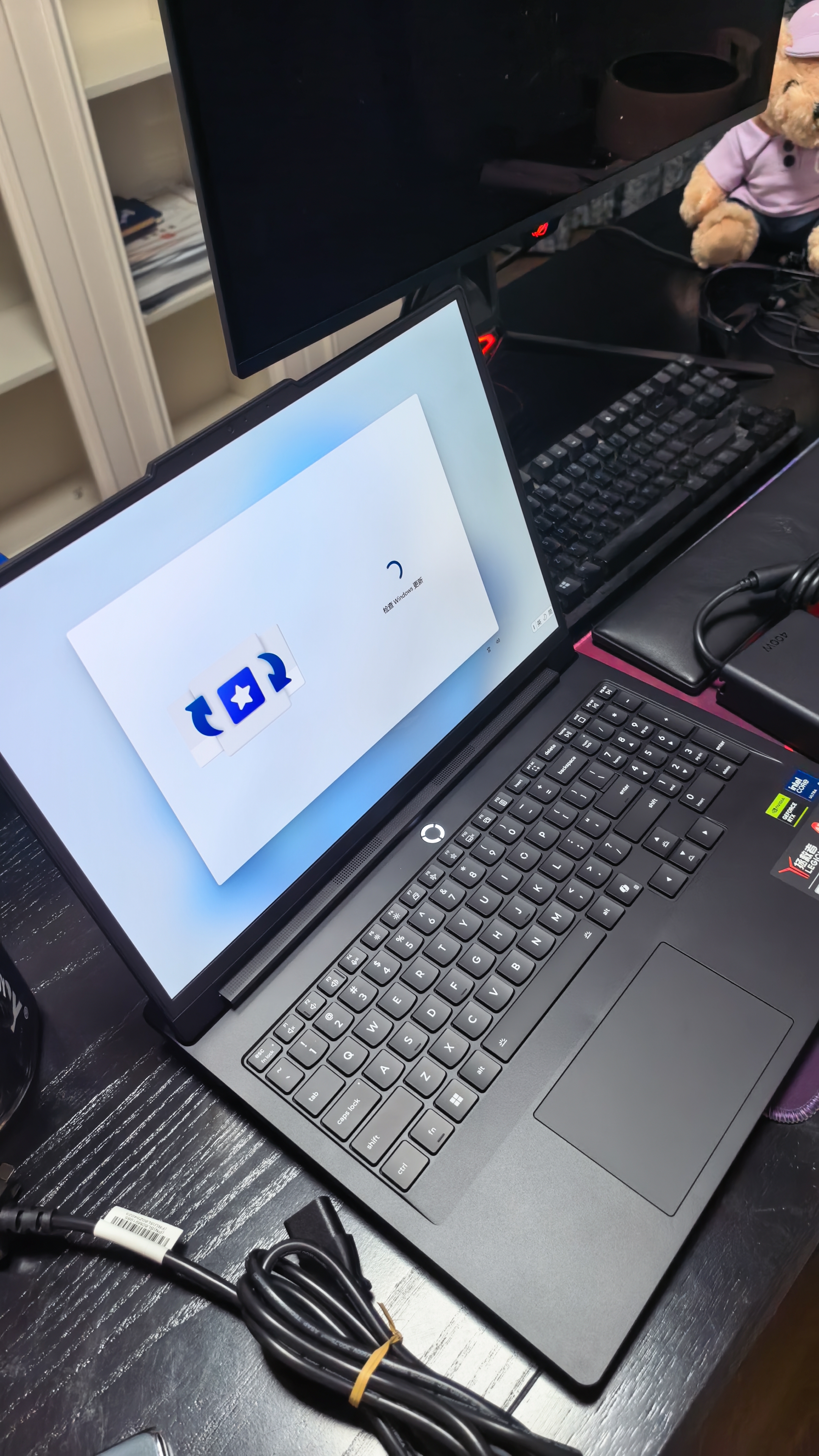 联想拯救者Y9000P 2026至尊版 游戏笔记本电脑(Ultra 9 290HX Plus 32G1T RTX5080 2.5K OLED 黑) 国补 实拍图