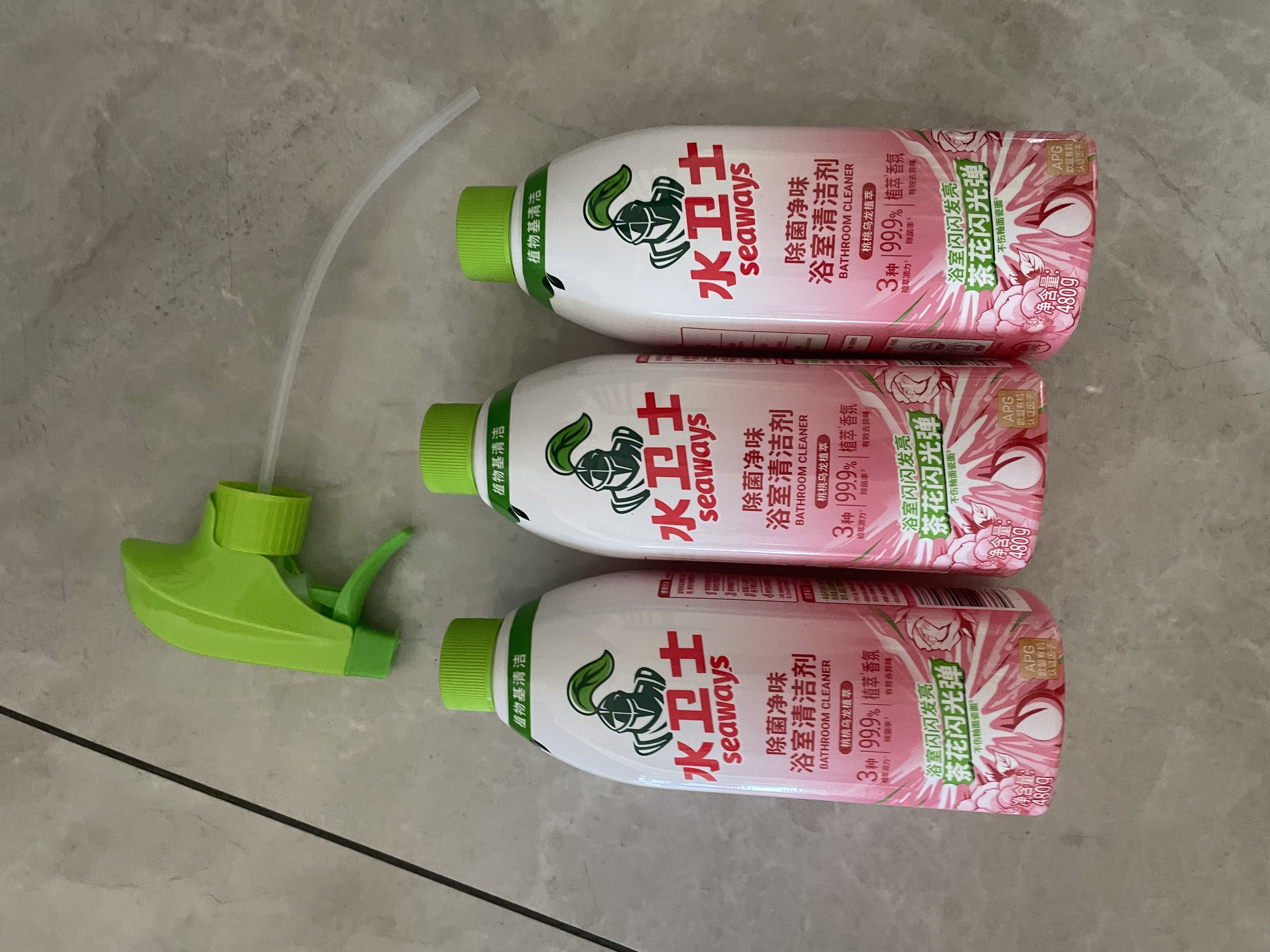 水卫士浴室清洁剂 玻璃清洁剂瓷砖浴缸水龙头花洒除水垢清洁剂除水卫仕 【重磅升级】净味除菌浴室清洁剂480g*3瓶 实拍图