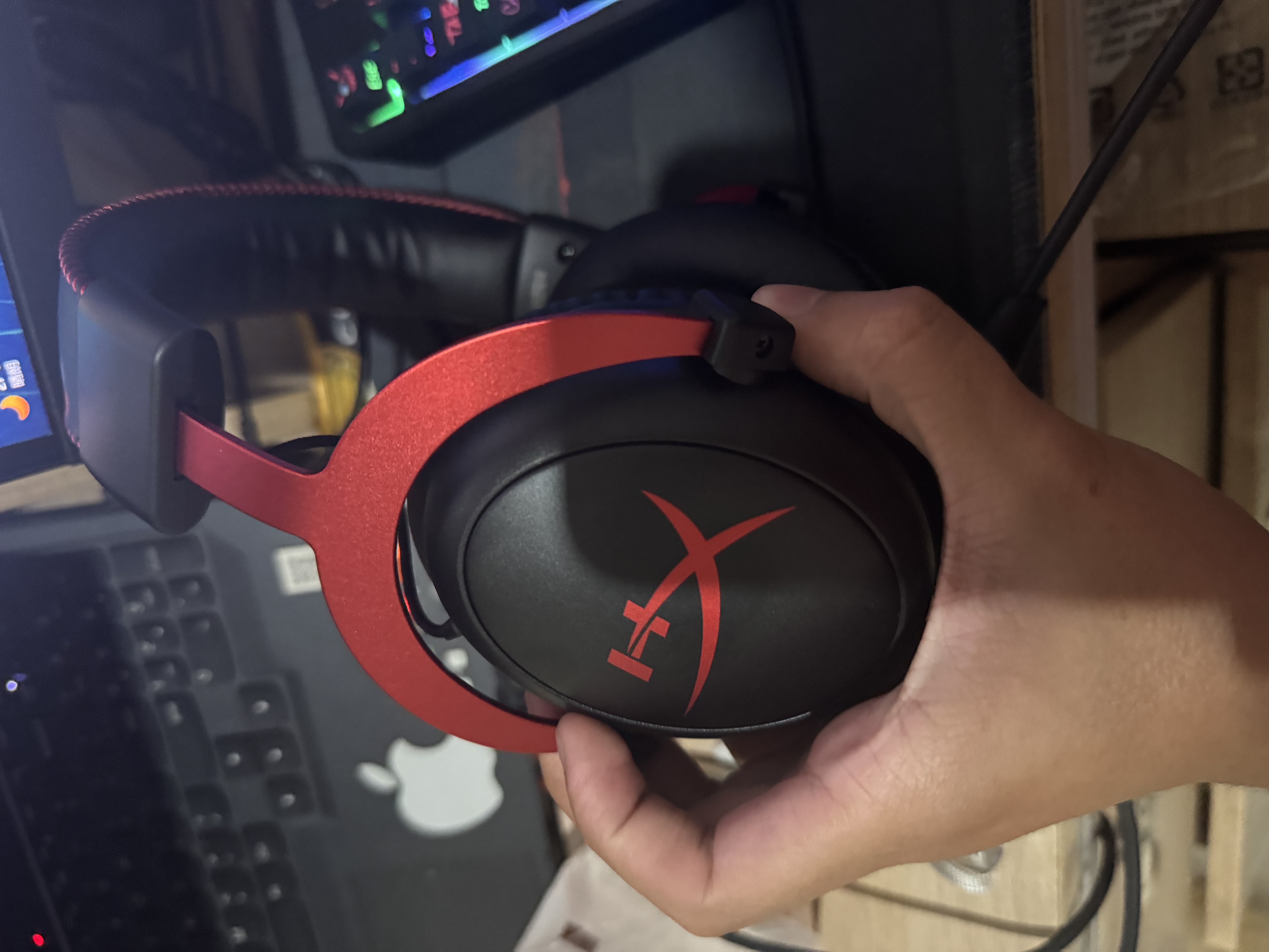 极度未知（HYPERX）飓风2飓风3系列电竞游戏耳机头戴式 fps吃鸡耳麦降噪麦克风 原金士顿cloud2电竞耳机 飓风2-黑红【7.1虚拟环绕声】 实拍图