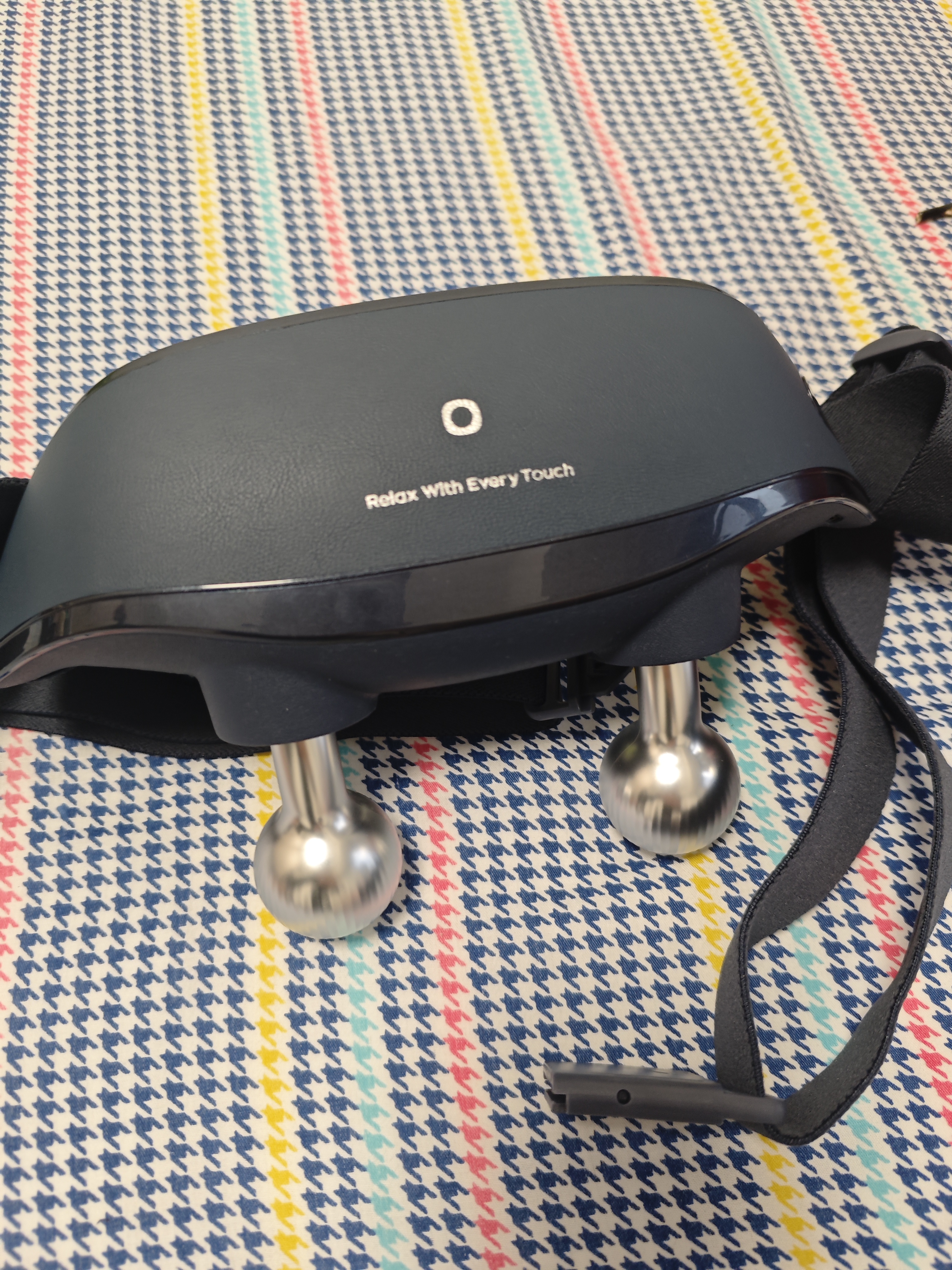 京东京造肩颈按摩器P7 MAX豪华礼盒装 肩颈按摩仪颈椎按摩器 披肩腰背部热敷 生日礼物送男女朋友可登机 实拍图