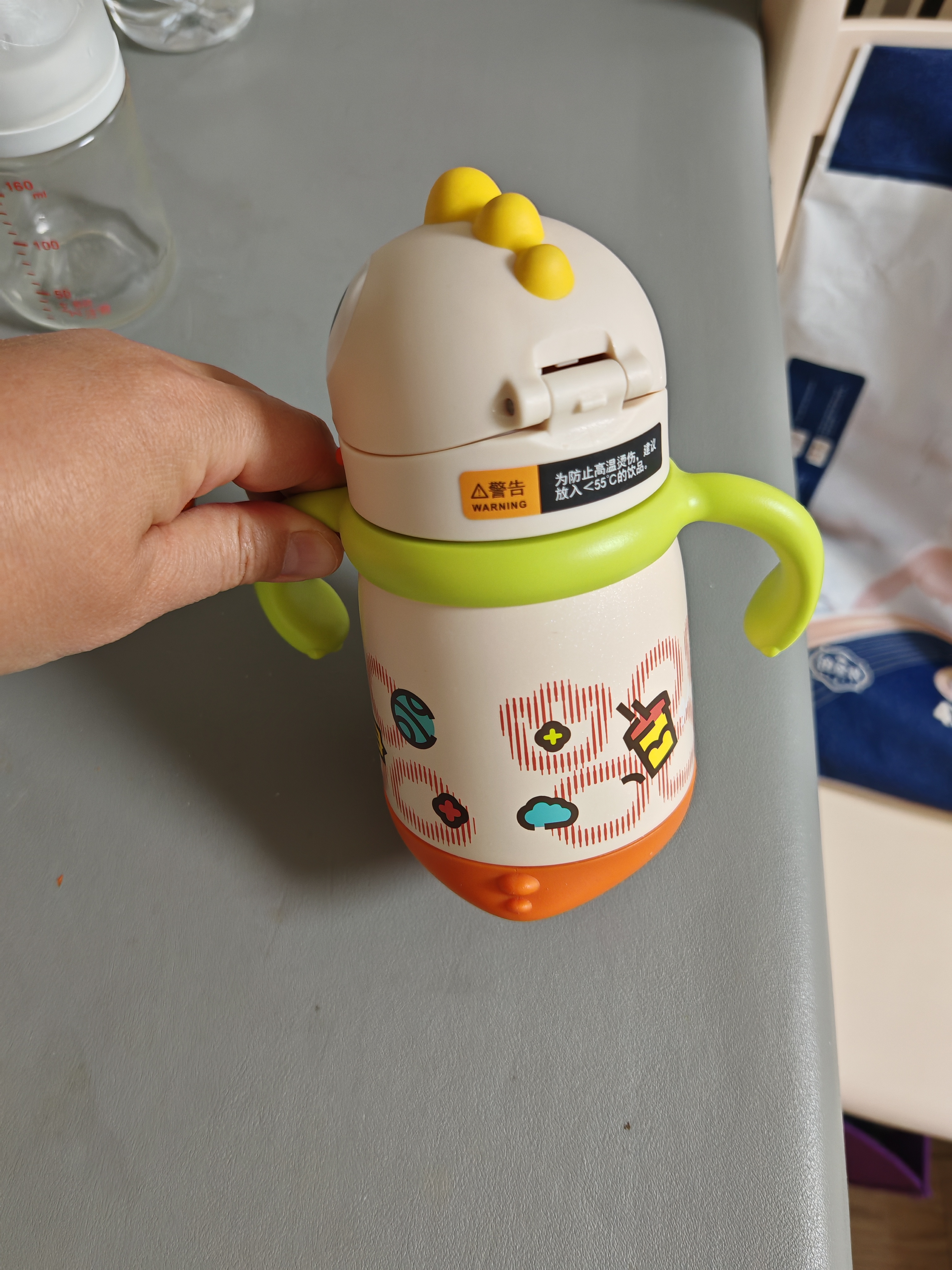 babycareBabycare宝宝喝水恐龙保温杯安波绿 300ml+杯带 实拍图