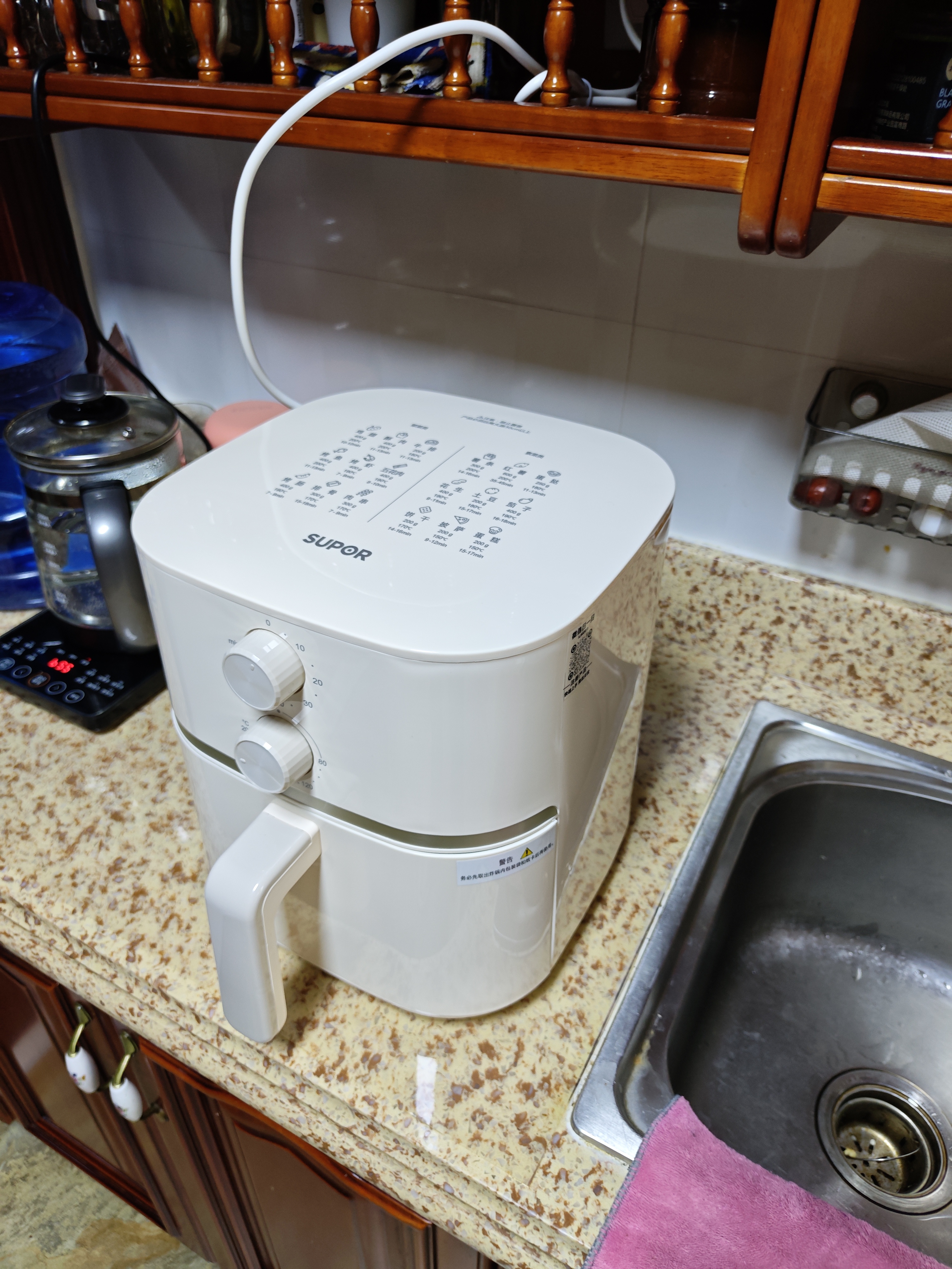 苏泊尔（SUPOR）空气炸锅蒸烤炸一体 6L大容量免翻面 家用全自动大风量多功能一体机 蒸汽嫩炸 KJ60D813 实拍图