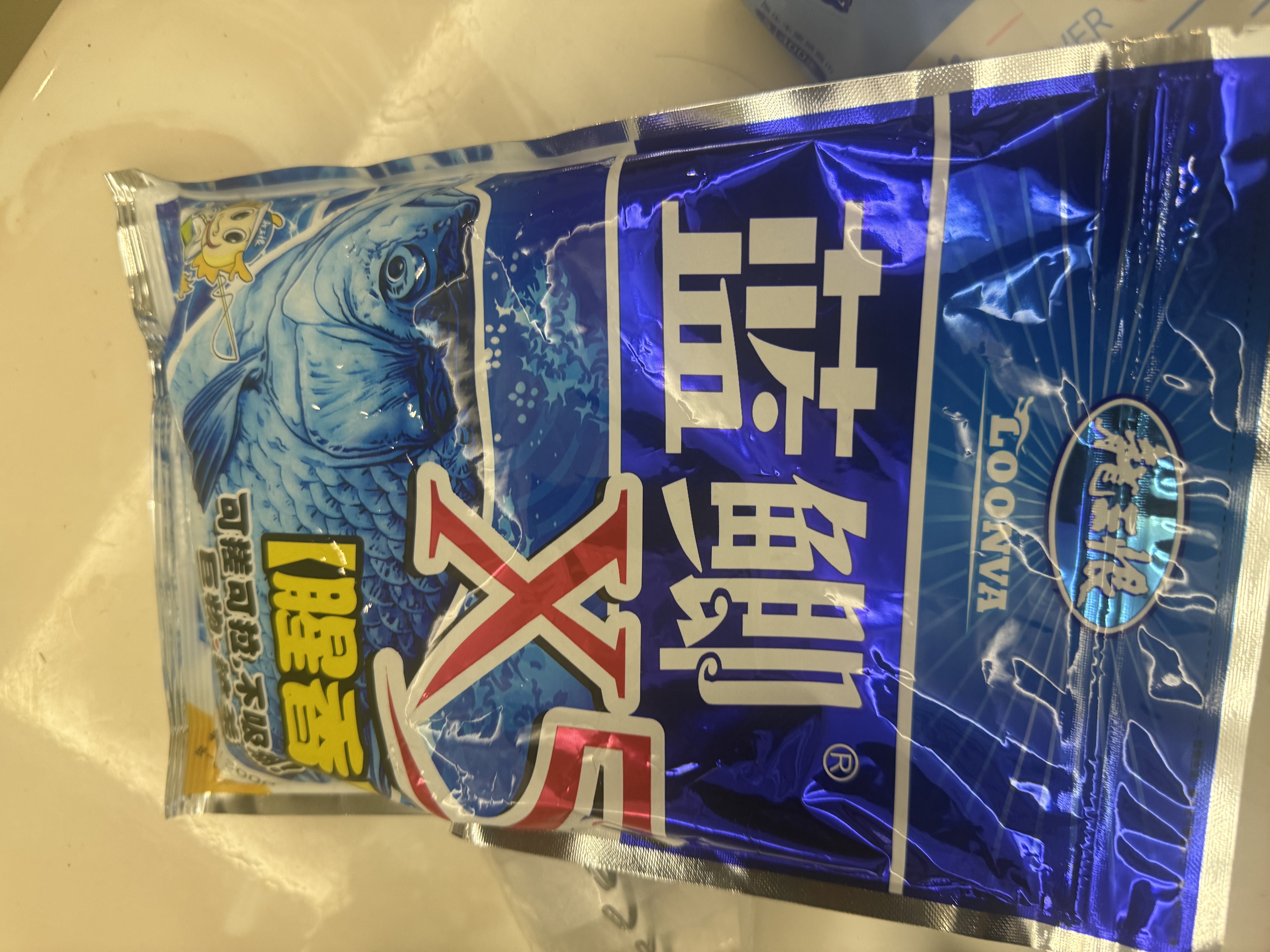 龙王恨鱼饵蓝鲫X5青春版腥香饵江河黑坑野钓鲫鲤草鳊鱼通杀综合钓鱼饵料 蓝鲫X5-腥香(300g/1包) 实拍图