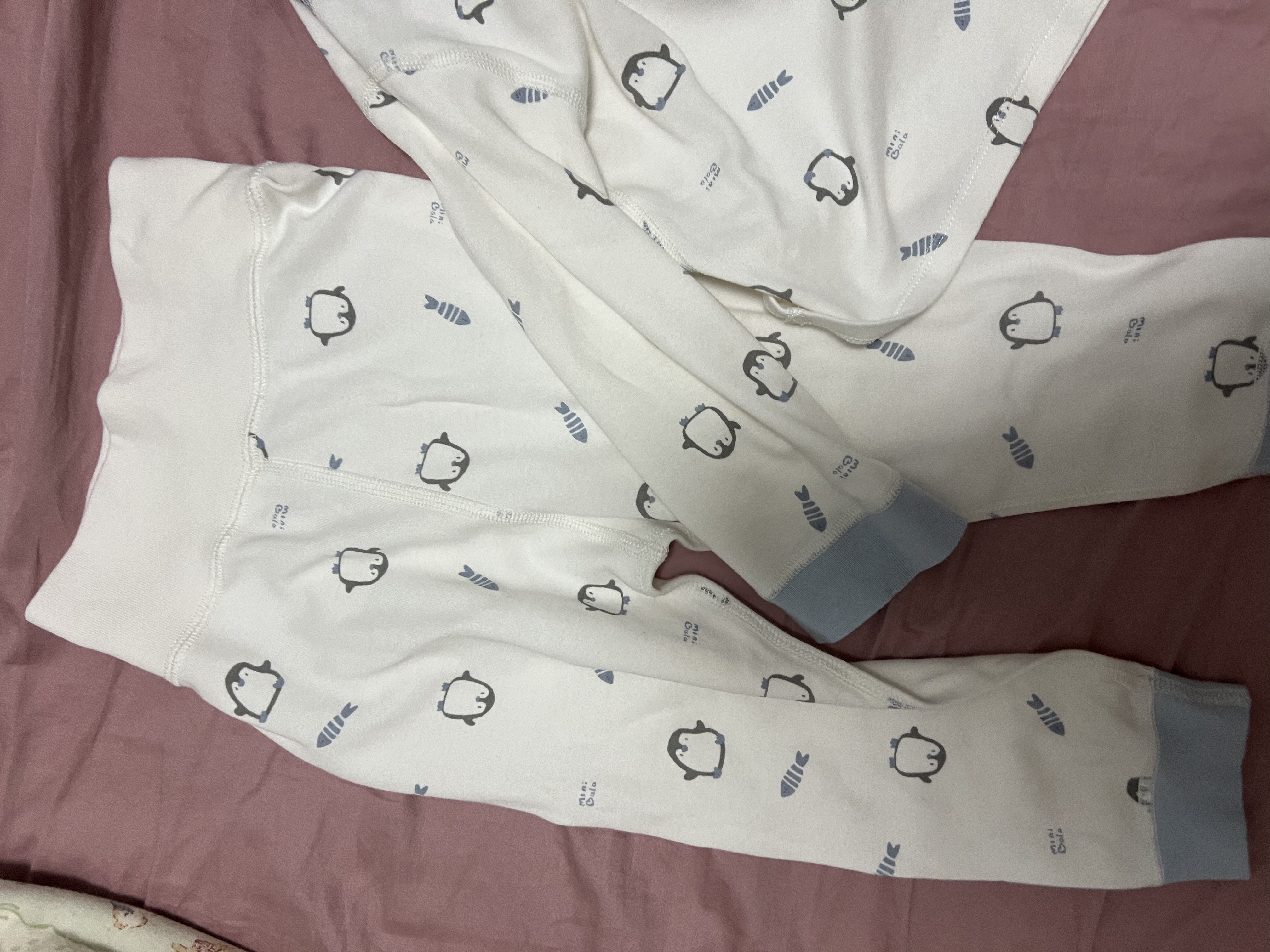 迷你巴拉（minibala）【植物芯】儿童纯棉保暖打底套装男女童宝宝秋衣秋裤迷你巴拉巴拉 白蓝色调00318【A类-100%精梳棉】 90 cm 【1-2岁】 实拍图
