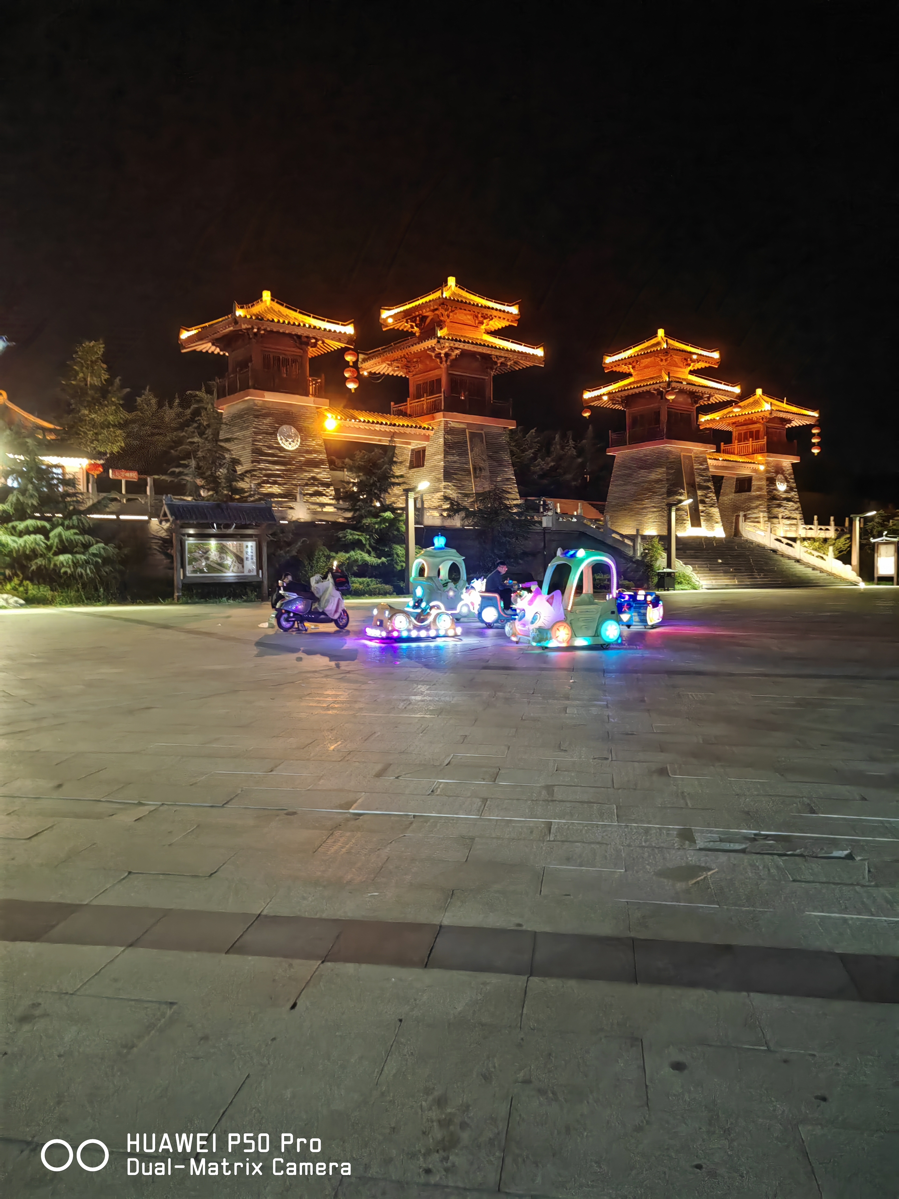 海康威视（HIKVISION）4g监控摄像头室外500万终身免流量360度无死角带夜视全景高清监控器 户外防水农村看护Q5P 实拍图