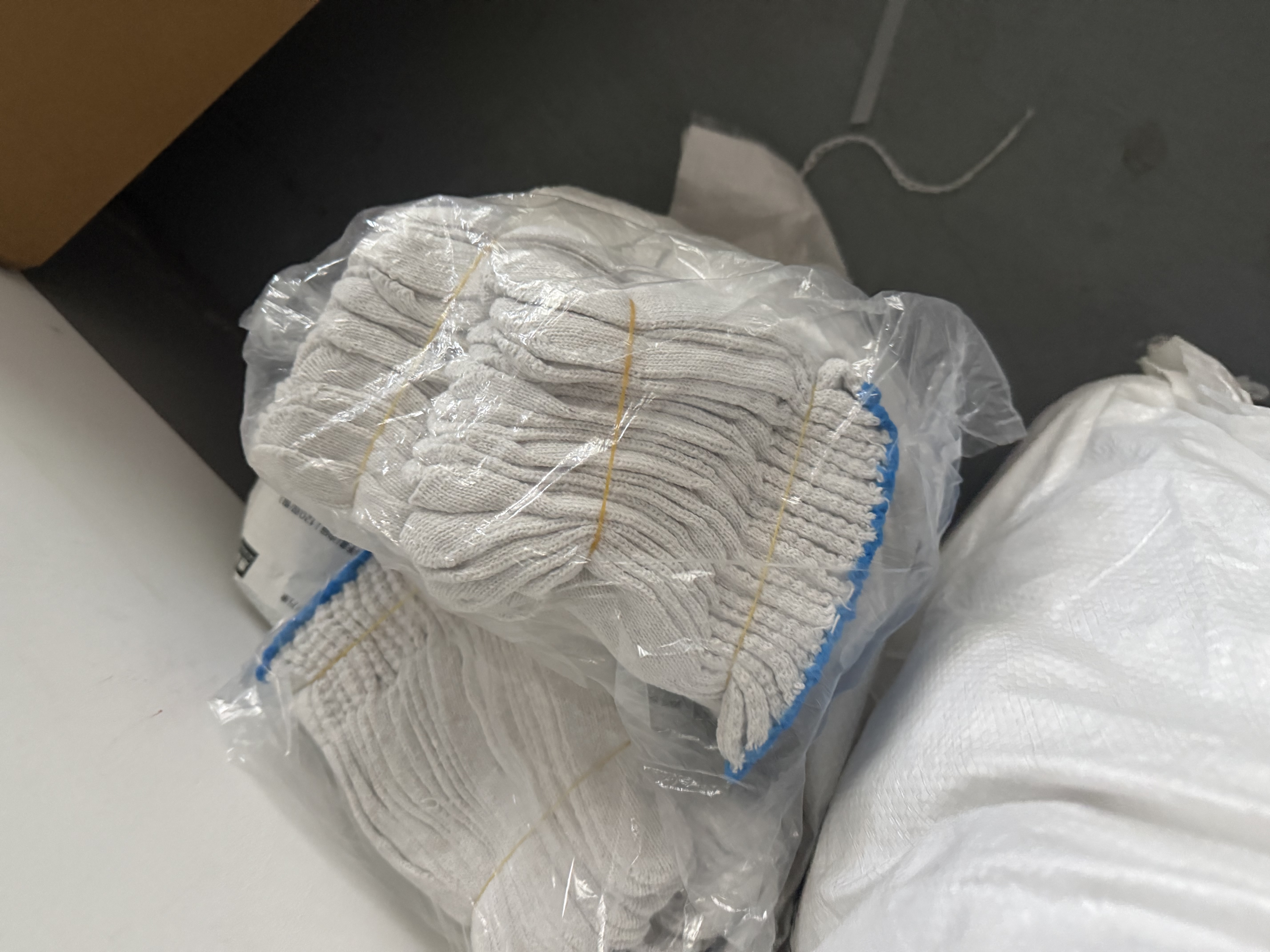 惠象 棉线劳保手套500g/包 120双装 工作耐磨防滑工地干活保暖【足斤足量不虚标】 500棉线 120双 实拍图
