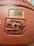 斯伯丁（SPALDING）篮球7号传奇TF1000系列吸湿超纤室内赛事七号PU成人礼物篮球 716A 实拍图