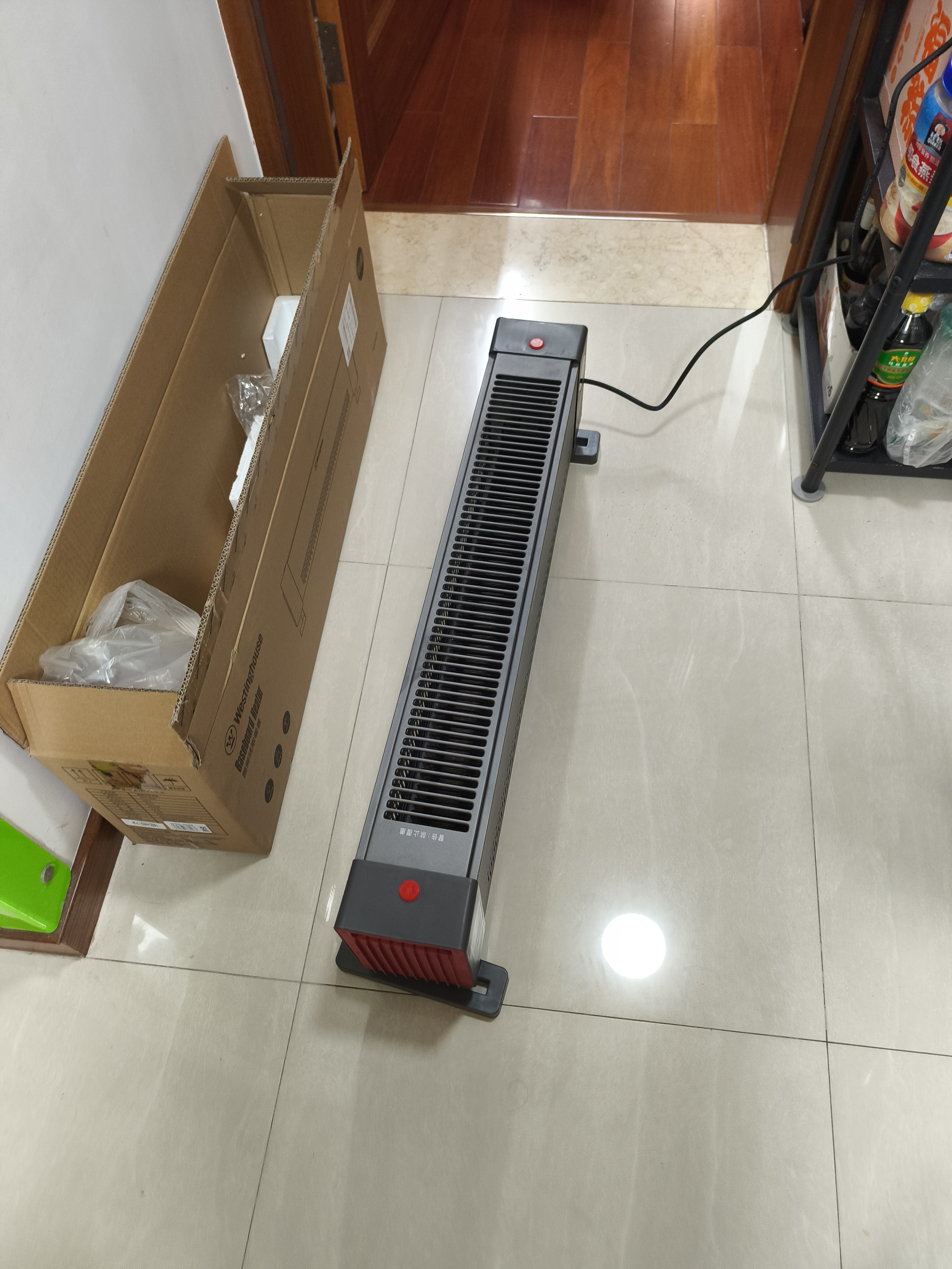 西屋（Westinghouse）石墨烯踢脚线取暖器家用电暖器烘衣架暖风机移动地暖大面积取暖神器智能节能卧室全屋升温WTH-S608 实拍图