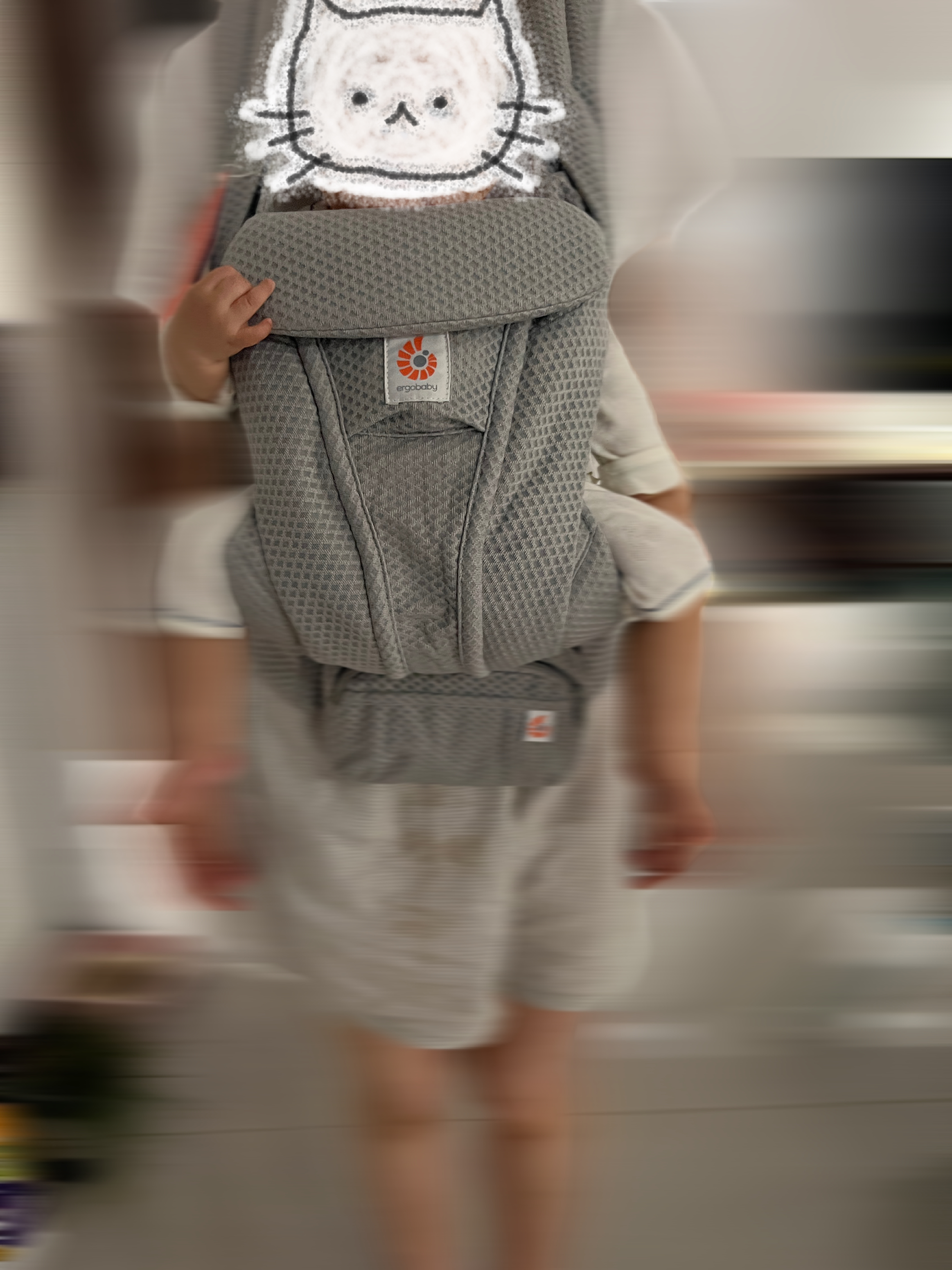 ERGObaby二狗背带婴儿抱娃神器四季透气外出旅行遛娃神器解放双手 【重磅升级】Omni Deluxe灰送口水巾 实拍图