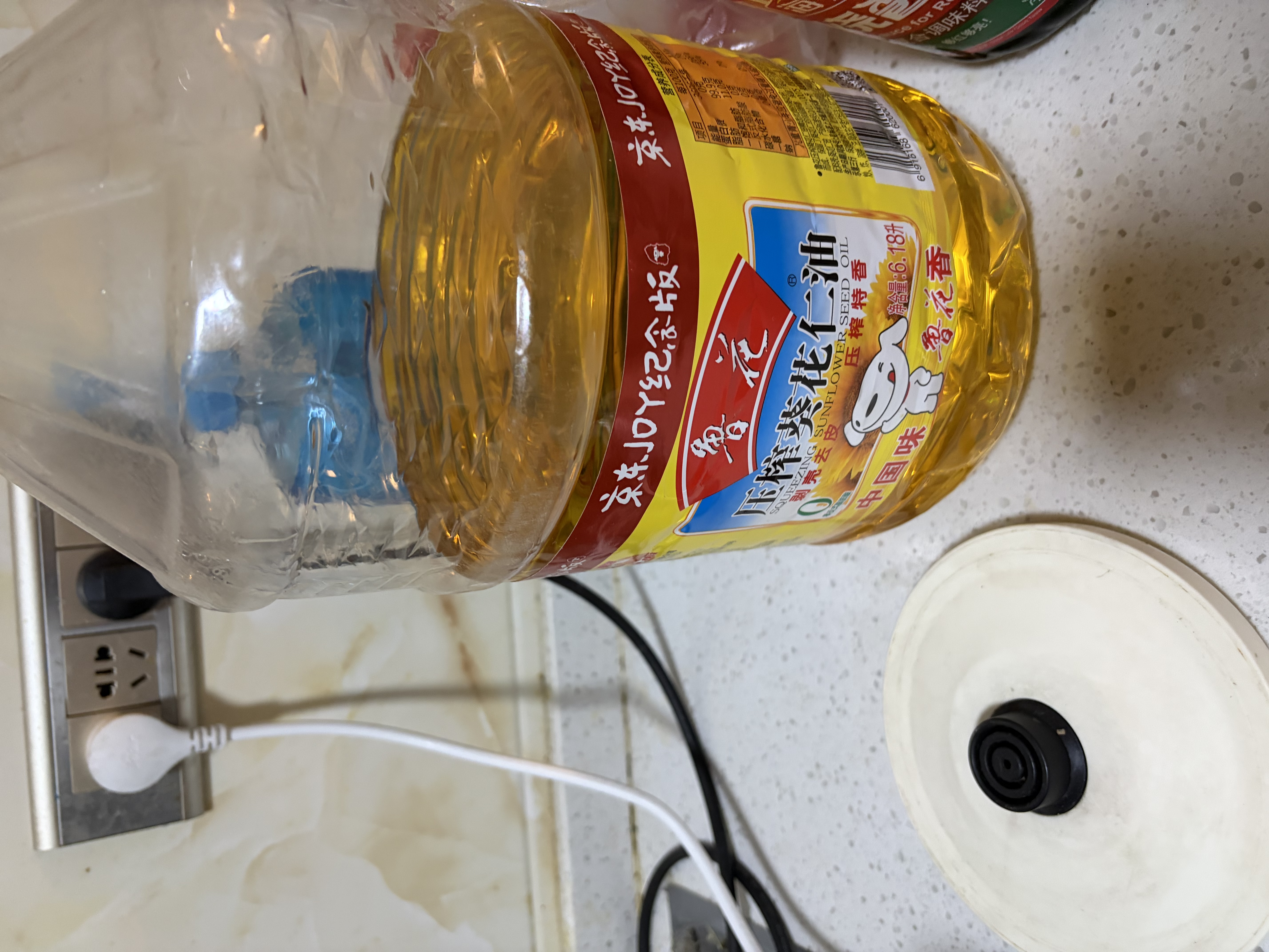 鲁花 食用油 物理压榨 葵花仁油6.18L  实拍图