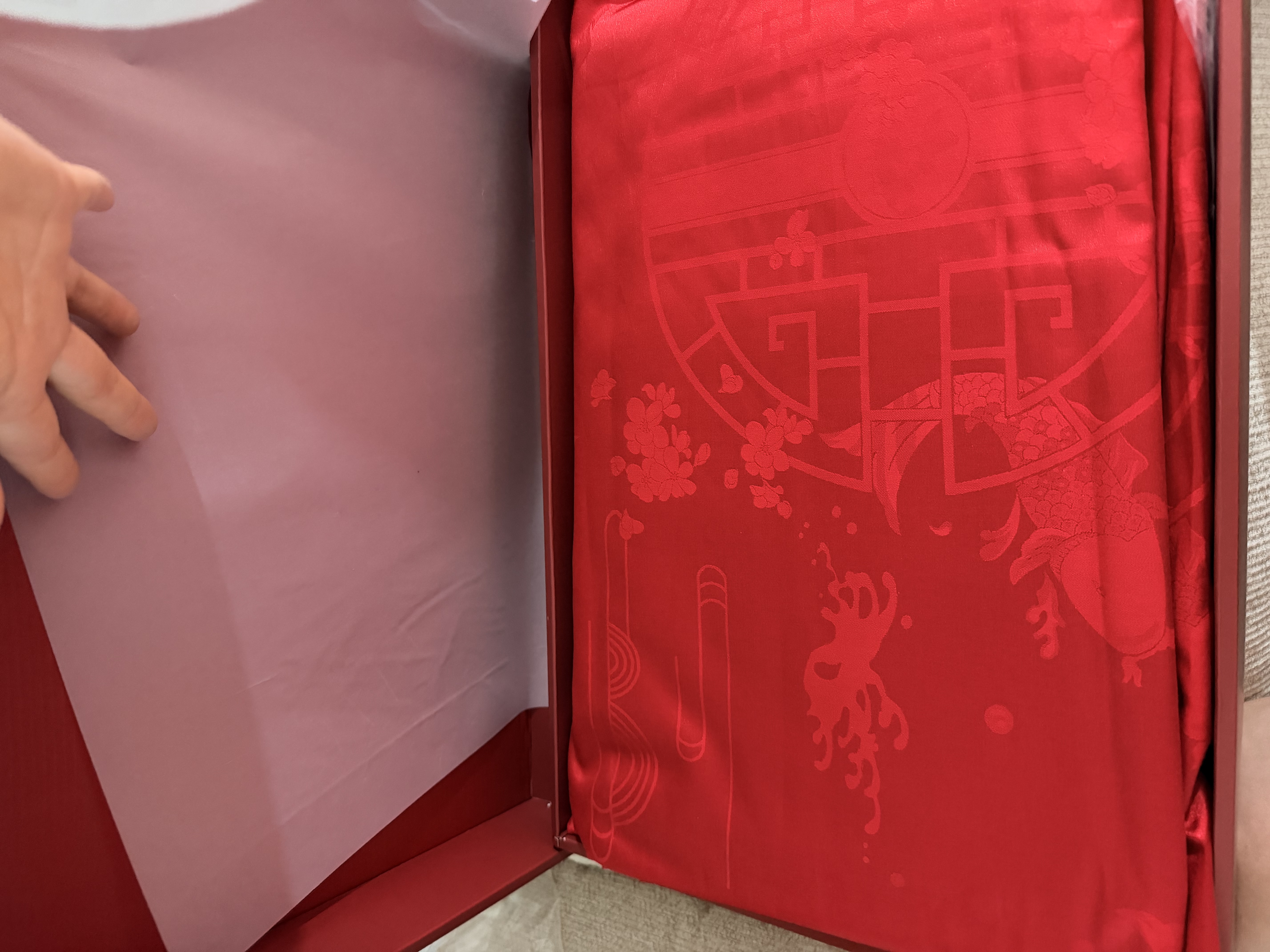 富安娜床上四件套 婚庆提花床上用品大红套件1米8/2米床(230*229cm) 实拍图