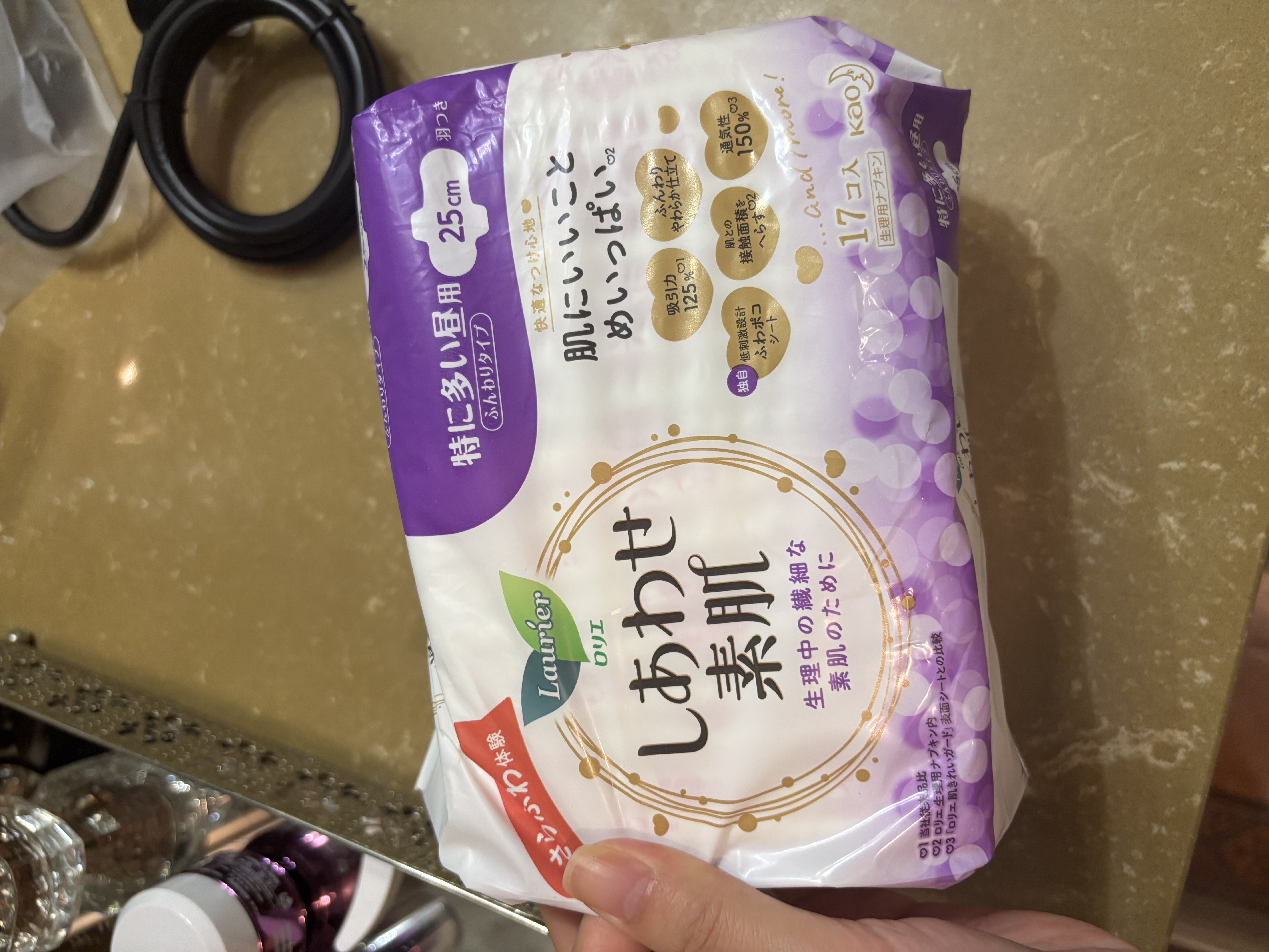 乐而雅花王进口F透气棉柔纤巧日用护翼型卫生巾25cm17片姨妈巾京东自营 实拍图