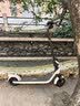 九号（Ninebot）电动滑板车E2Plus白色升级款 成年人减震折叠氛围灯电动车两轮代步智能学生便携式大屏仪表 实拍图
