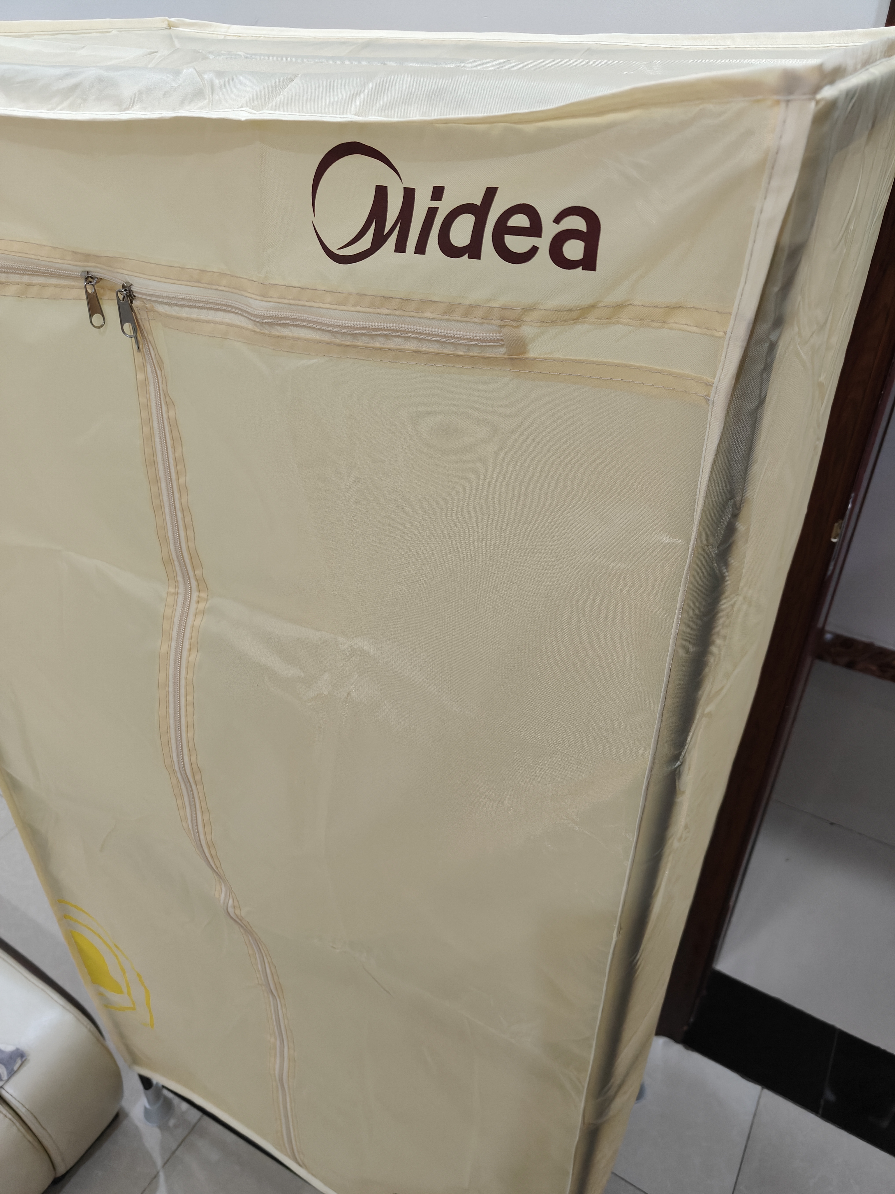 美的（Midea）【柔烘速干】烘干机干衣机家用婴儿衣物风干机360循环热风大容量便携式除菌除螨除湿烘衣HBGJ12AA 实拍图