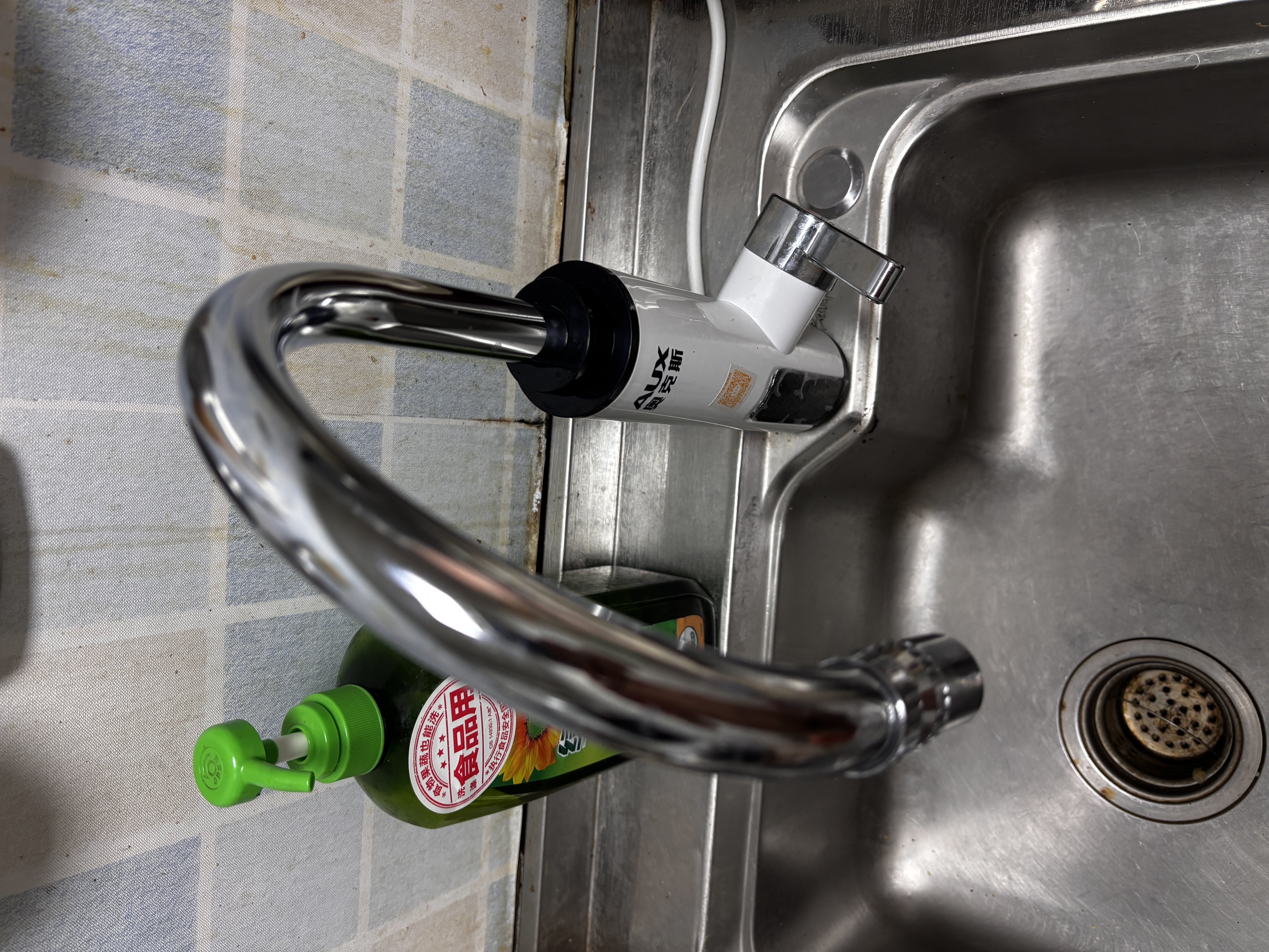 奥克斯电热水龙头即热式快速热水龙头加热器冷热厨房宝阳台家用热水器ADL-3AGT2X白漏保 实拍图