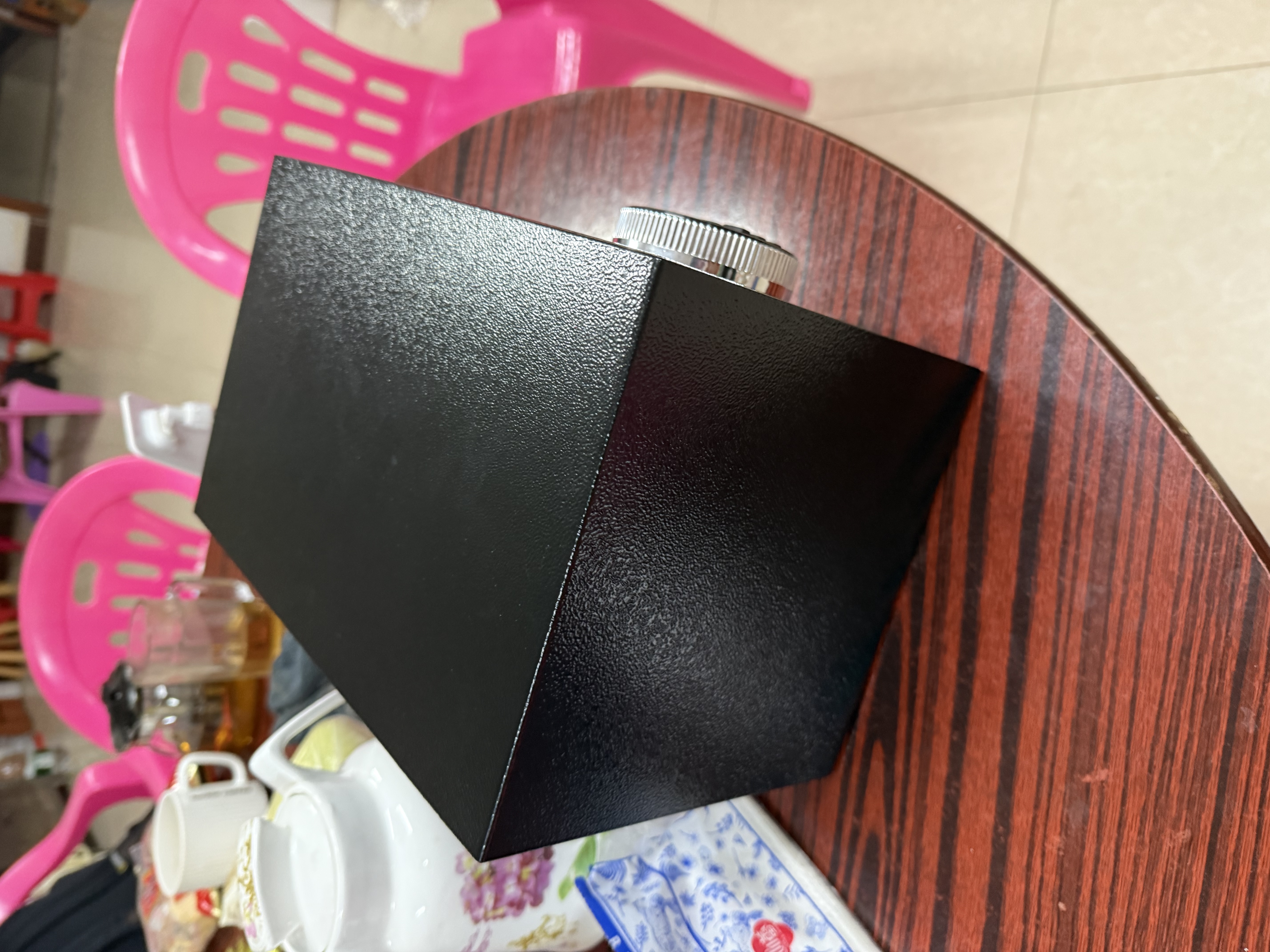 欧奈斯ONNAIS保险柜家用小型25cm办公密码WIFI保险箱防盗指纹入墙报警手机智能新款商用保管箱床头全钢保管柜 20cm尊贵黑单独密码（单独钥匙） 实拍图