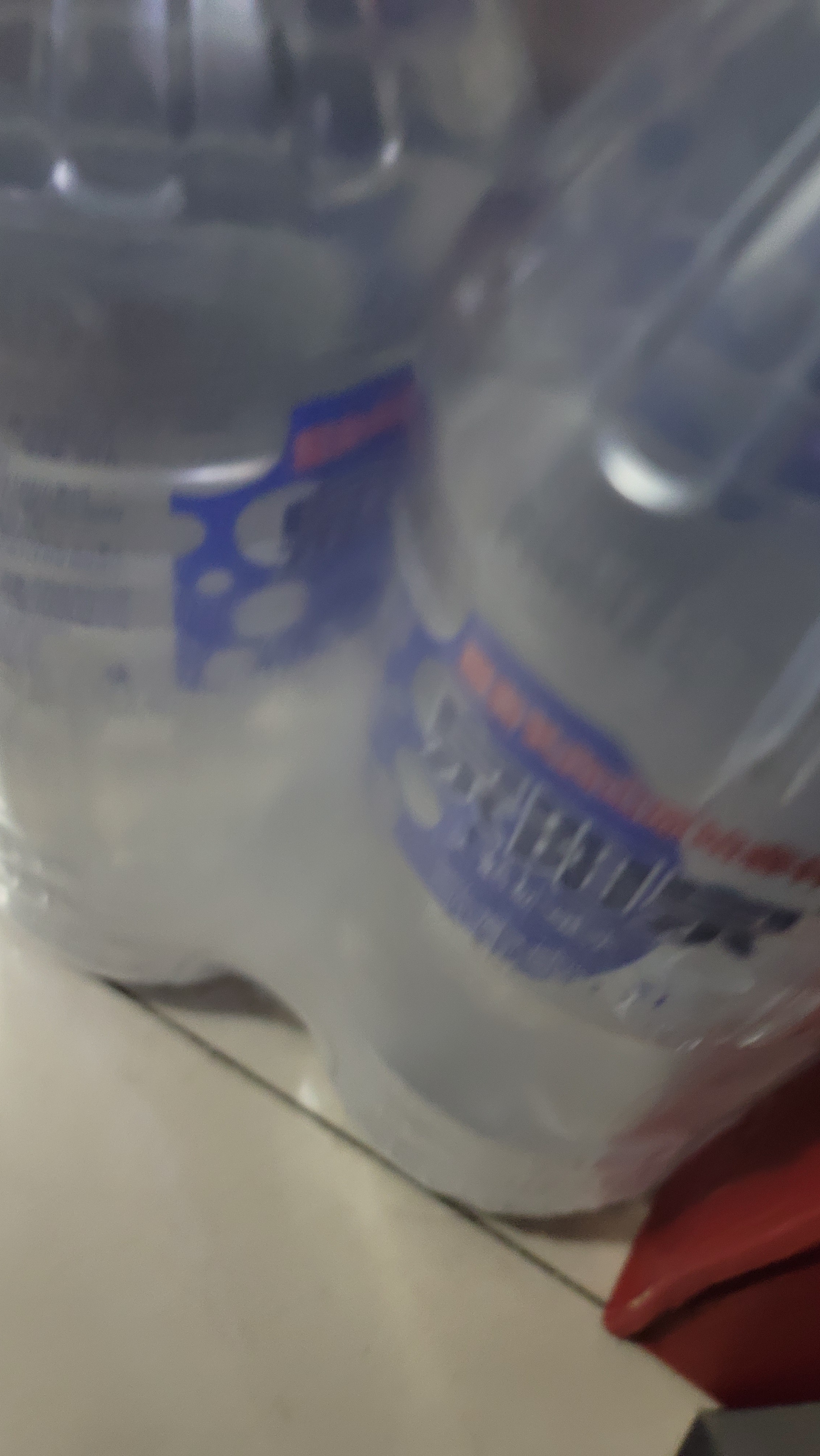 泉阳泉（QUANYANGQUAN）长白山天然矿泉水 大桶装 家庭用水 2L*6桶 整箱塑包装 实拍图