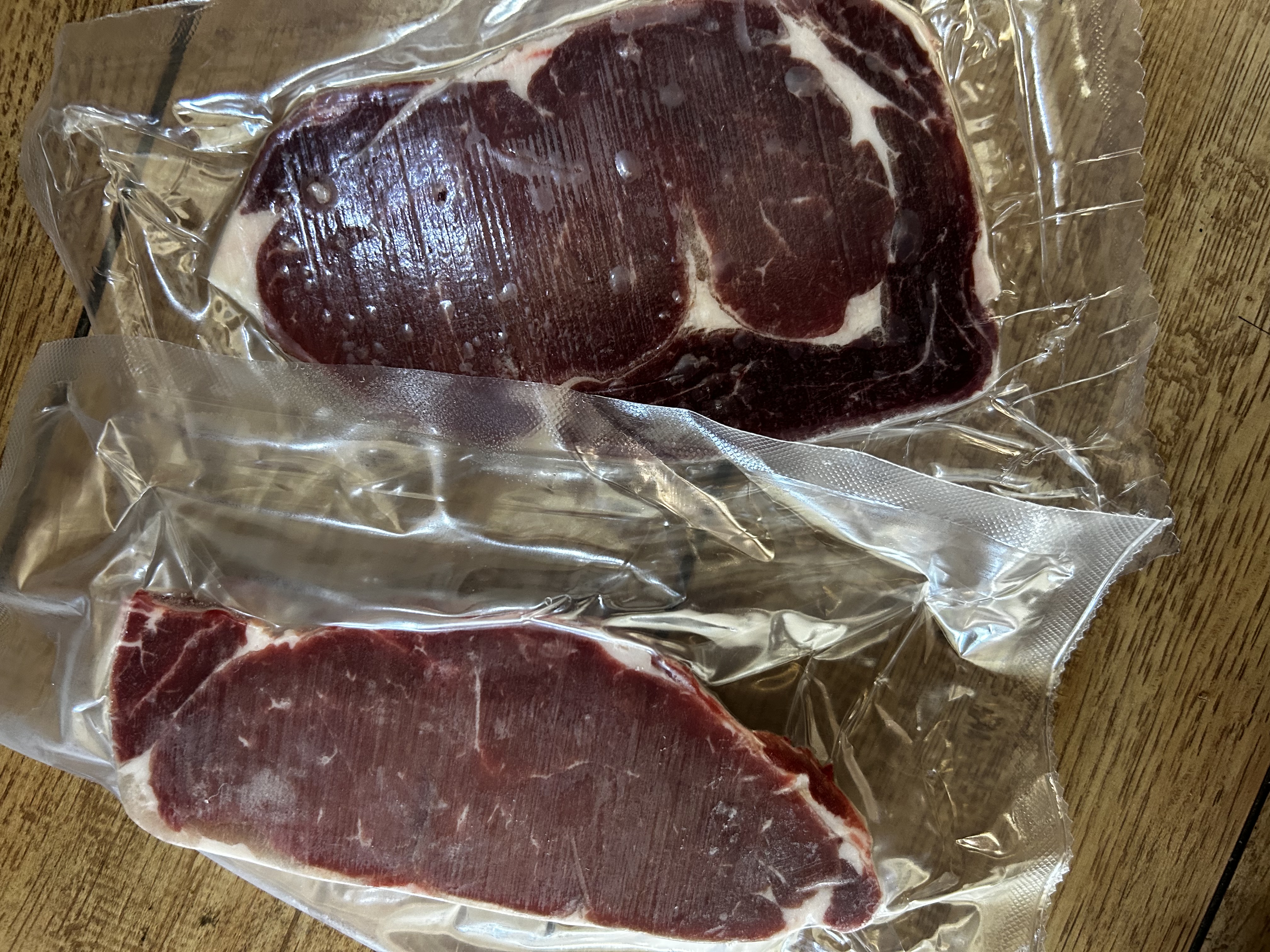 恒都 国产谷饲原切牛排组合装1.2kg（西冷4片眼肉4片）生鲜牛肉健身 实拍图