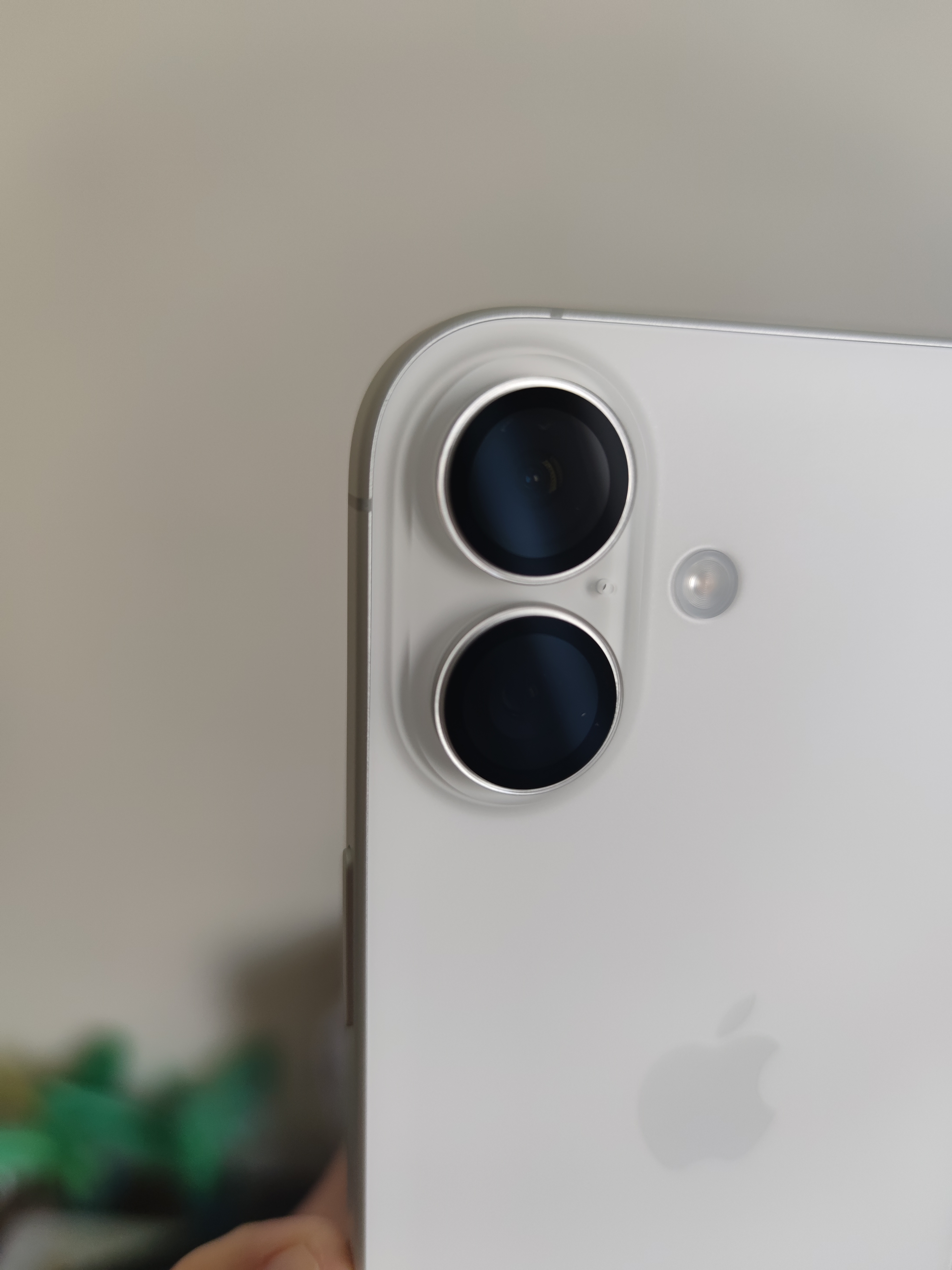 Apple/苹果【需签收激活】iPhone 17 256GB 白色 支持移动联通电信5G 双卡双待手机 实拍图