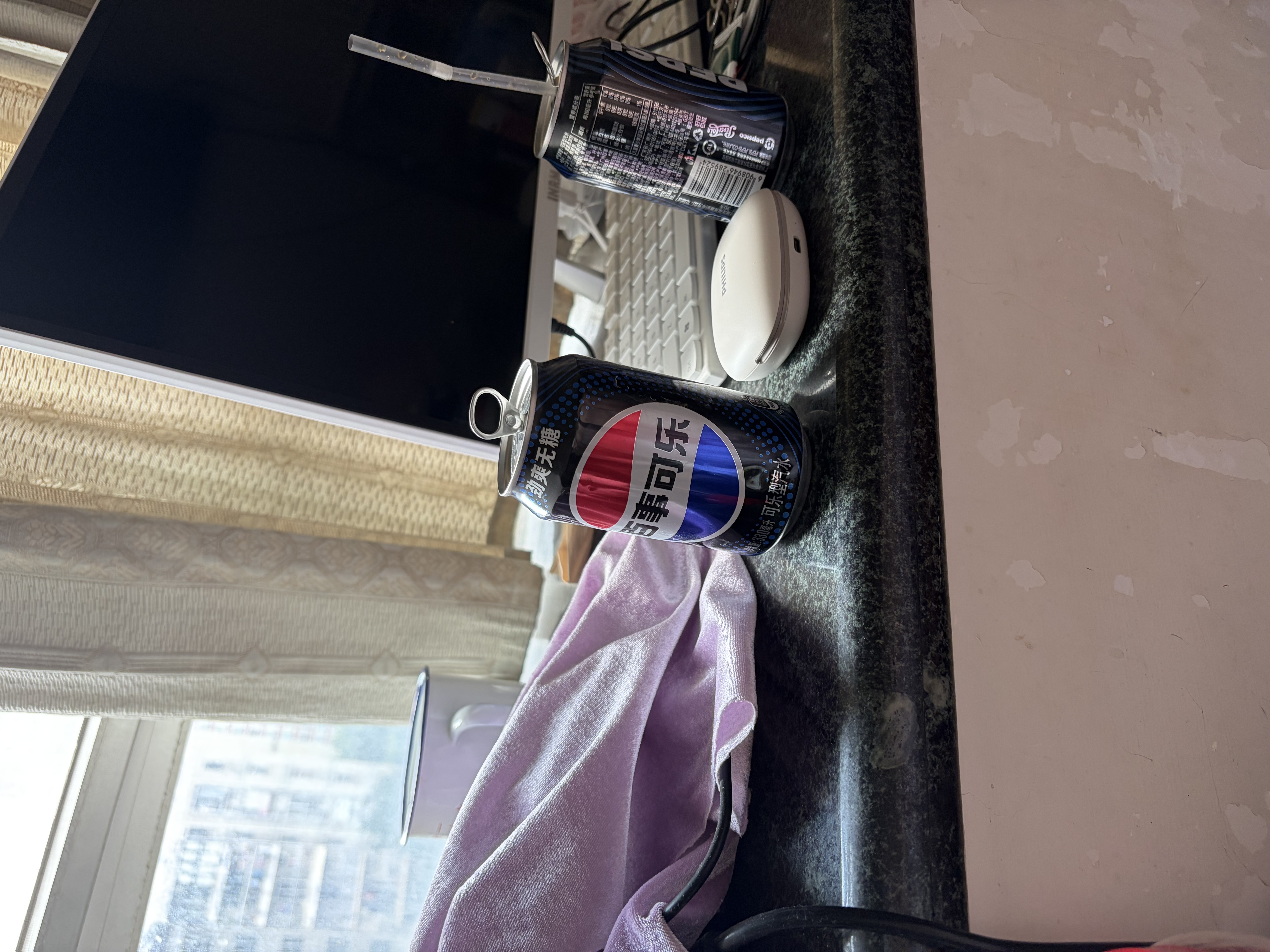百事可乐Pepsi 无糖可乐 碳酸饮料汽水 330ml*6听 黑罐整箱装（包装随机） 实拍图