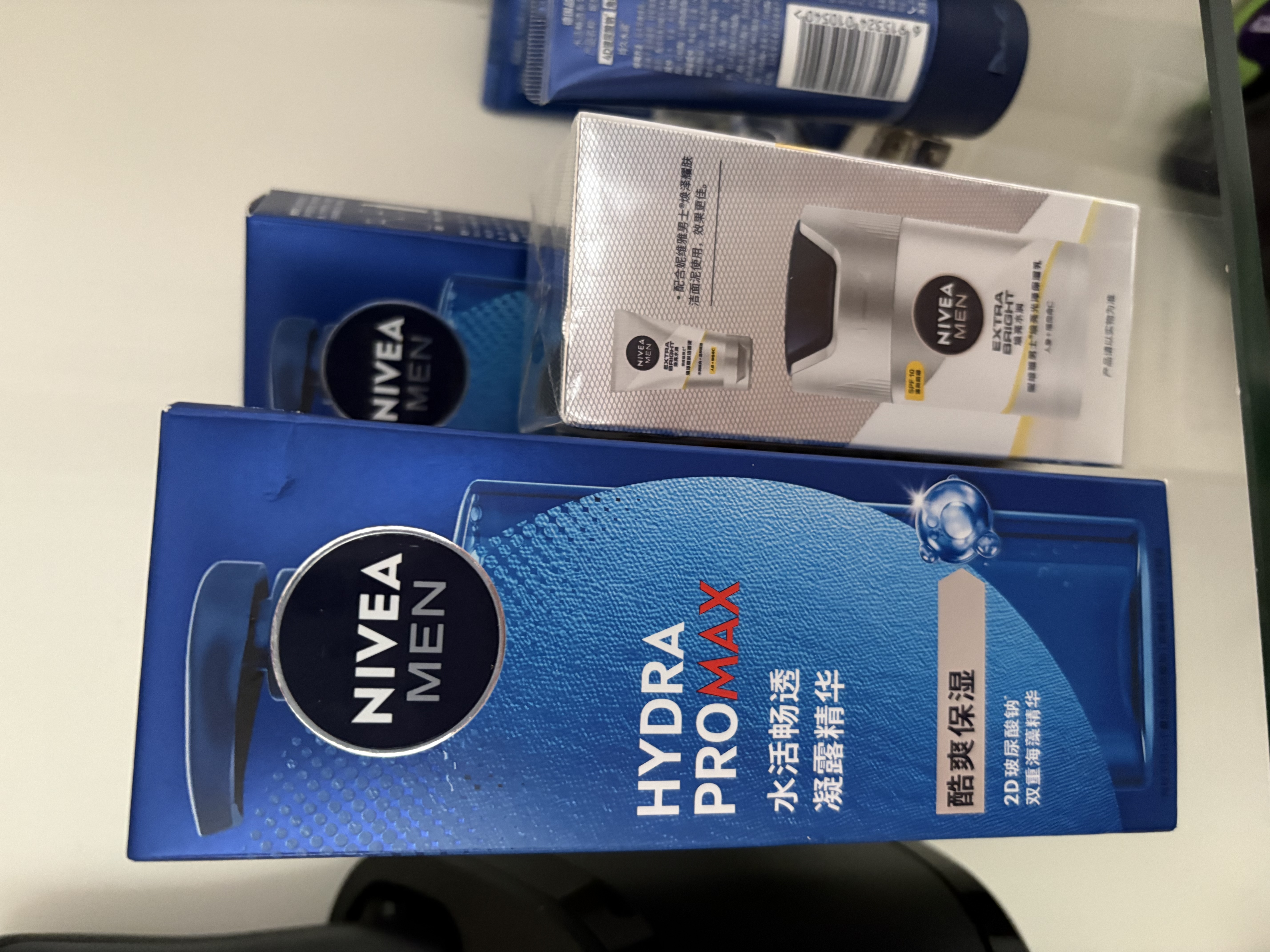 妮维雅（NIVEA）男士【水润透亮】补水保湿水活畅透精华啫喱150ml乳液生日礼物 实拍图