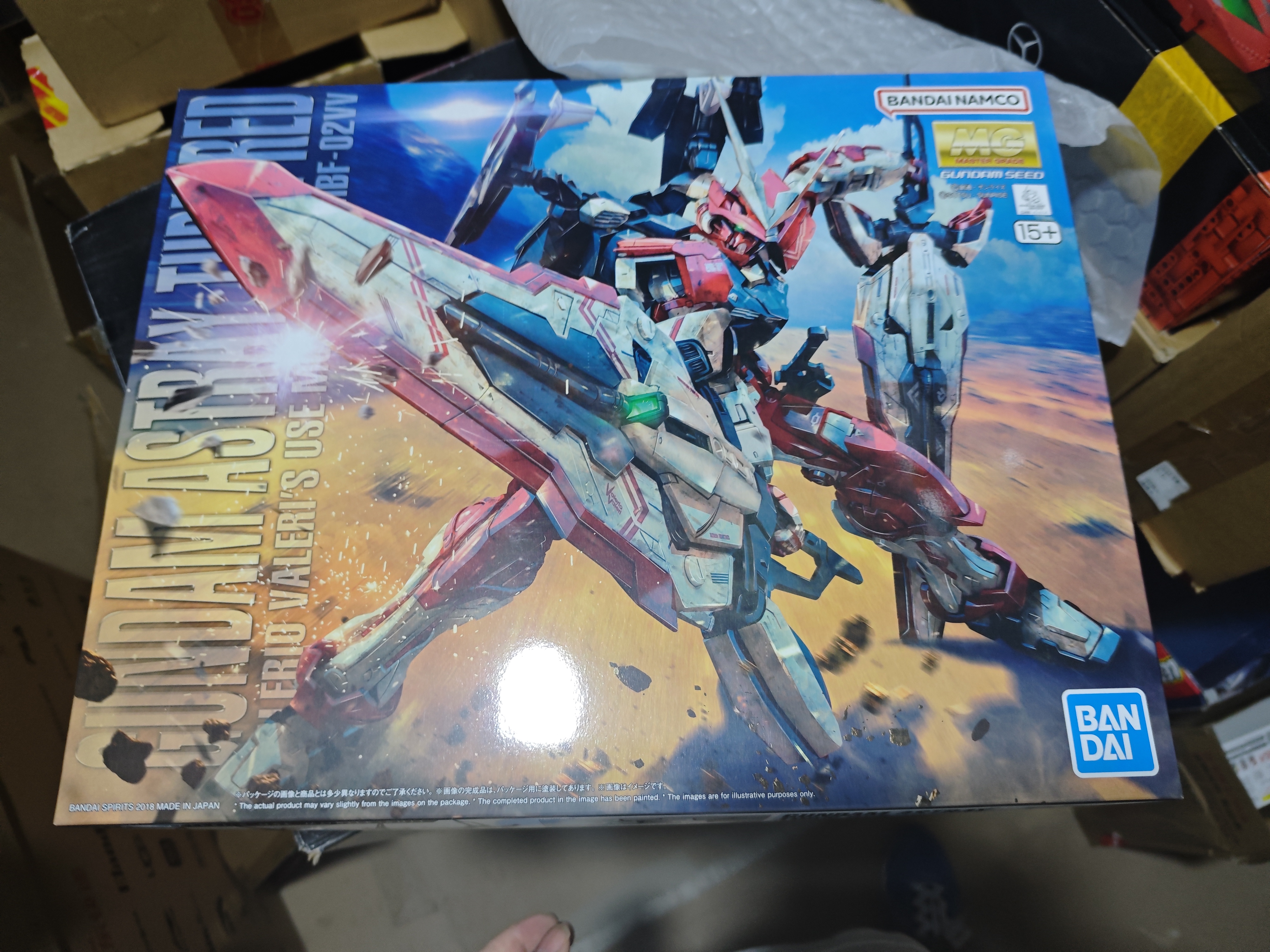万代（BANDAI）MG 1/100 MBF-02VV 逆红异端 红迷惘 拼装模型 实拍图
