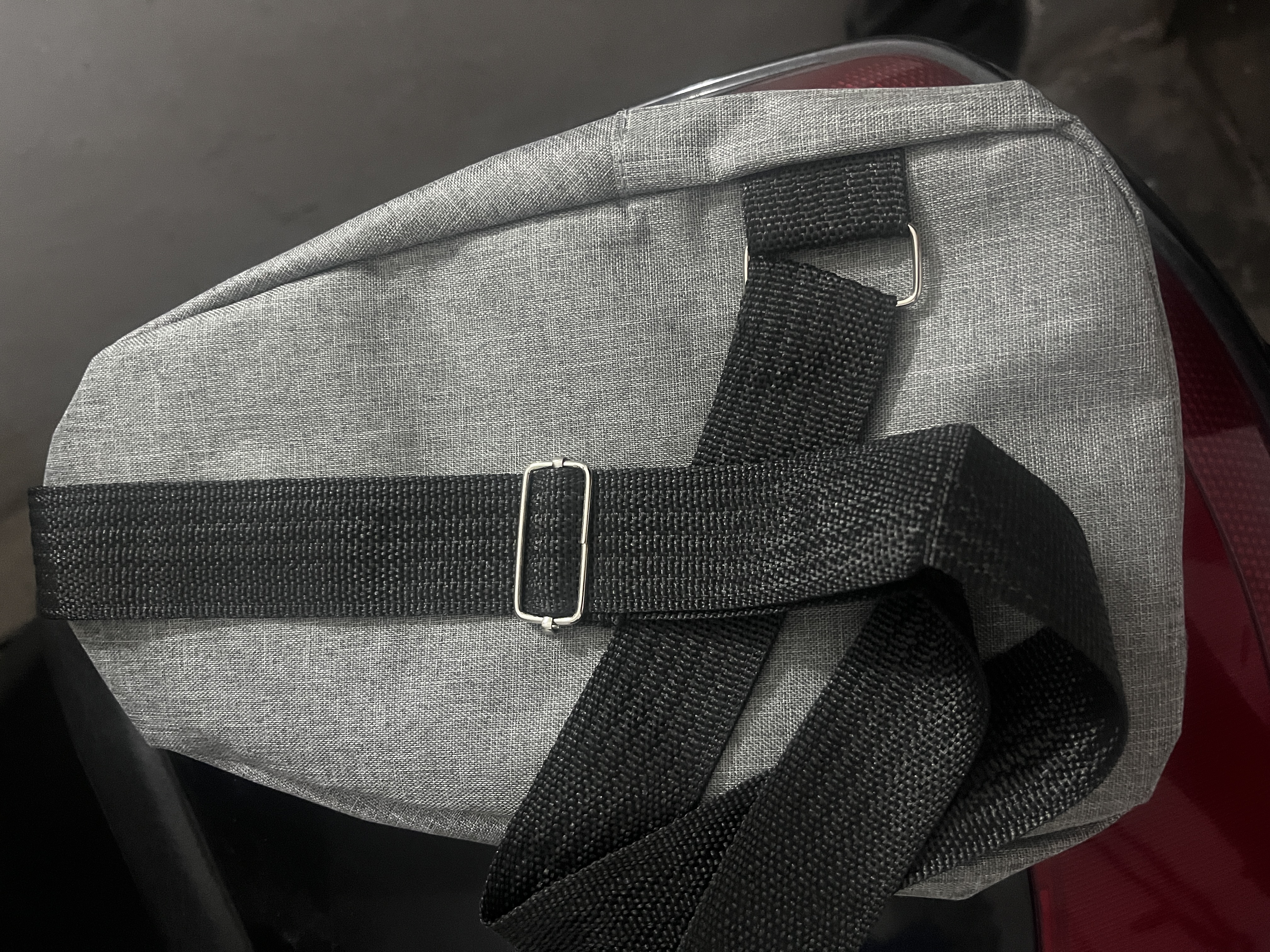 【已售500w+】潮流商务牛津布胸包男女单肩包休闲背包耐磨斜挎包 深灰色【简约时尚】 实拍图
