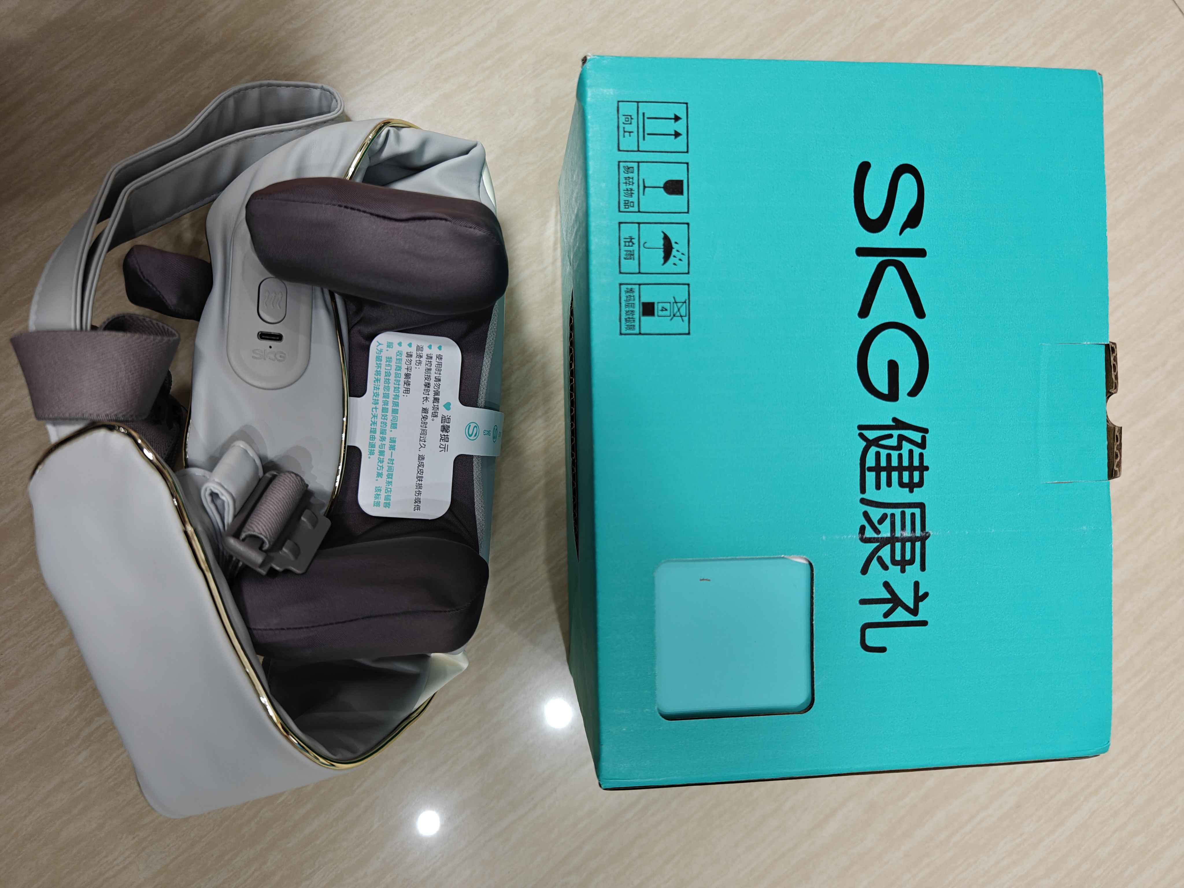 SKG颈椎按摩器 H5舒享肩颈按摩仪腰背披肩仿人手揉捏大面积热敷生日实用送长辈男女友实用礼物 实拍图